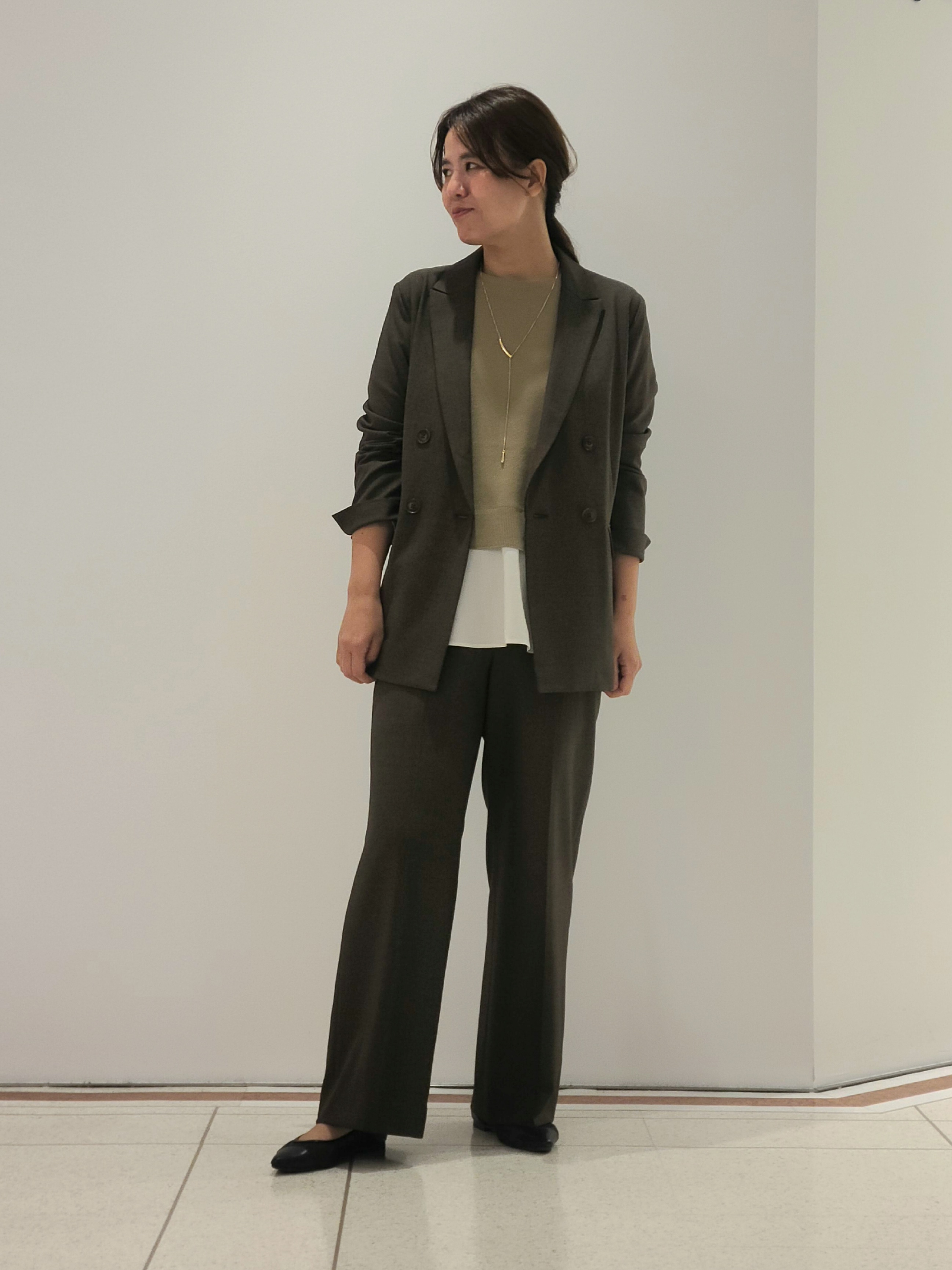 eriさんの「INDIVI｜【洗える／1枚でコーデ完成】重ね着風ニットトップス」を使ったコーディネート