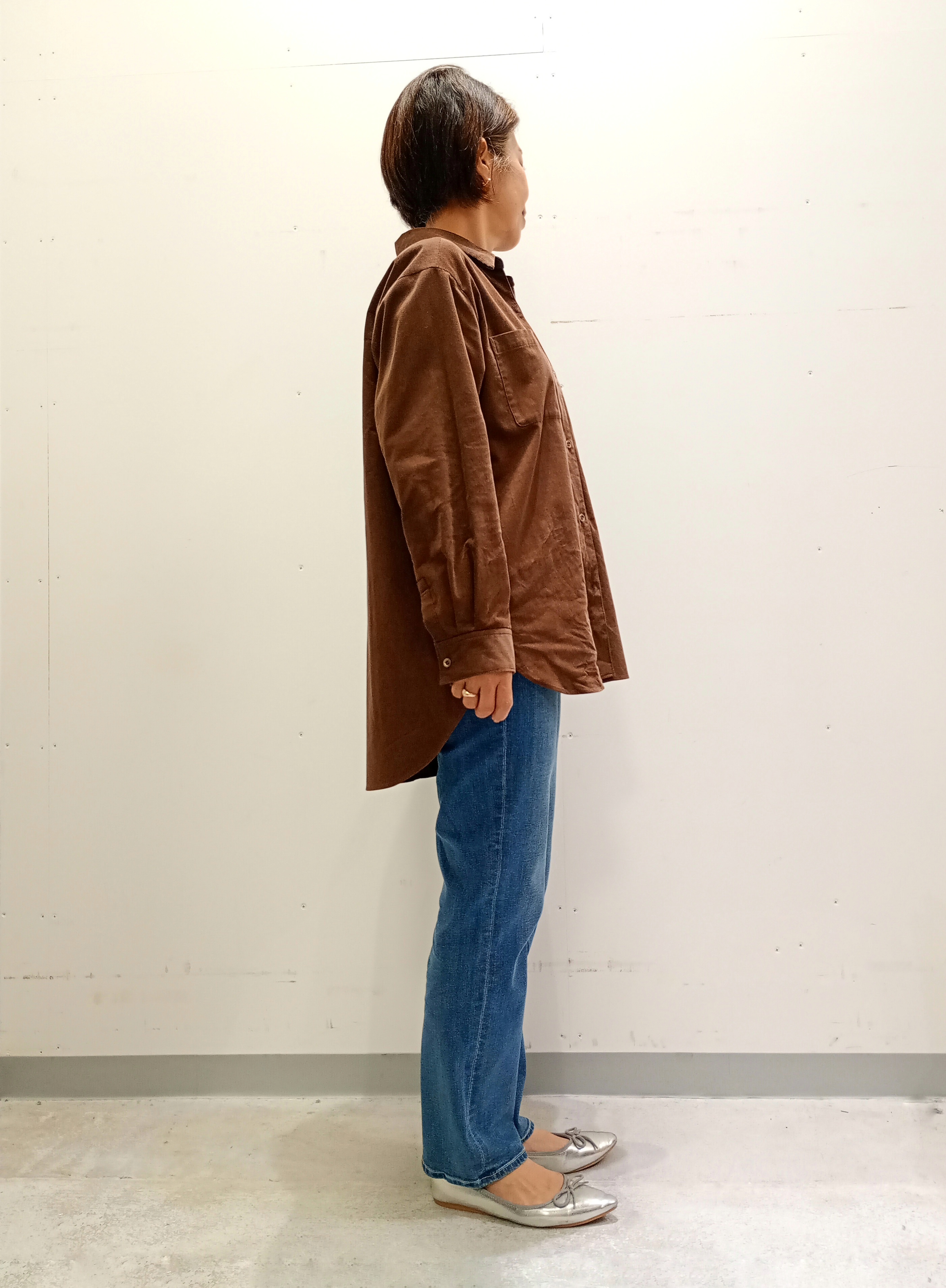 Kさんの「INDIVI｜【合皮／ショルダー付】スエード調ミドルバッグ」を使ったコーディネート