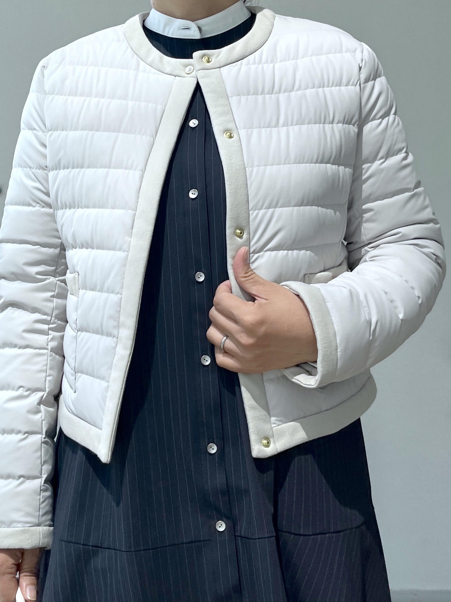 Soeさんの「DRESSTERIOR｜ストレッチ ライトダウンジャケット」を使ったコーディネート