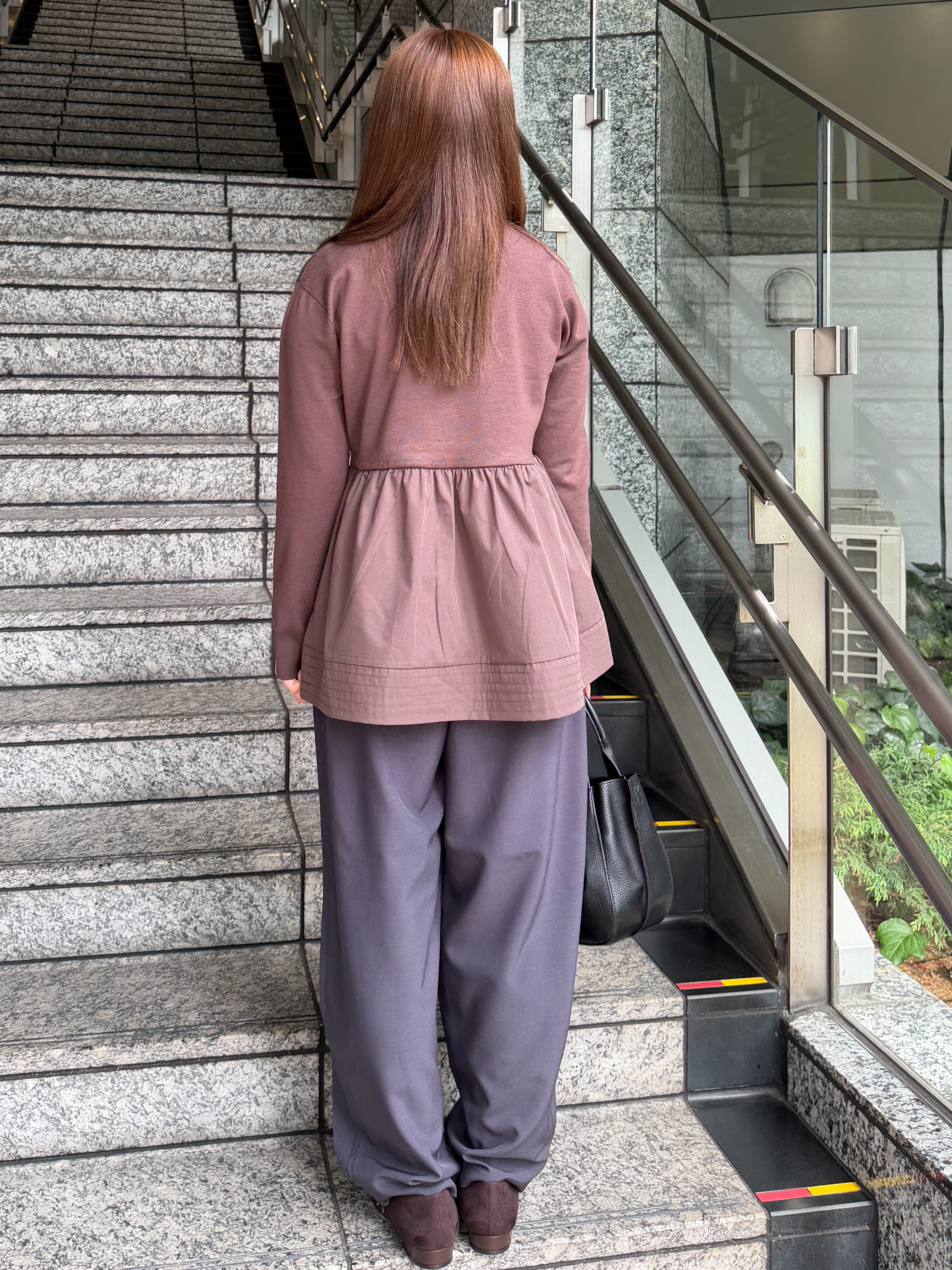 HANNAさんの「OPAQUE.CLIP｜ペプラムドッキングニット【洗濯機OK】」を使ったコーディネート