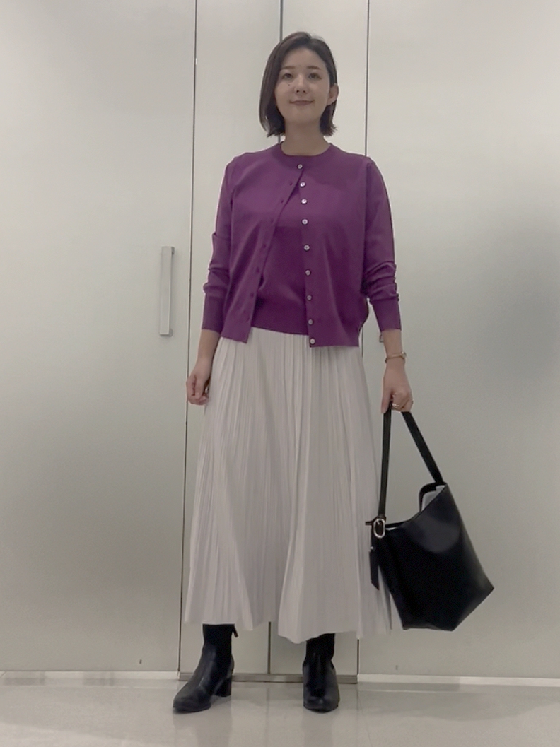 まどかさんの「UNTITLED｜【アンサンブル可能/秋羽織り】コンパクトニットカーディガン」を使ったコーディネート