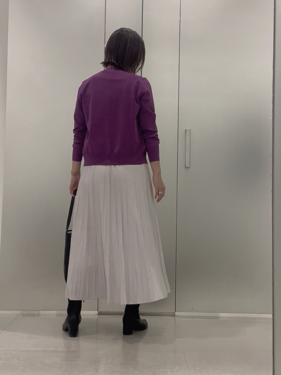 まどかさんの「UNTITLED｜【アンサンブル可能/秋羽織り】コンパクトニットカーディガン」を使ったコーディネート