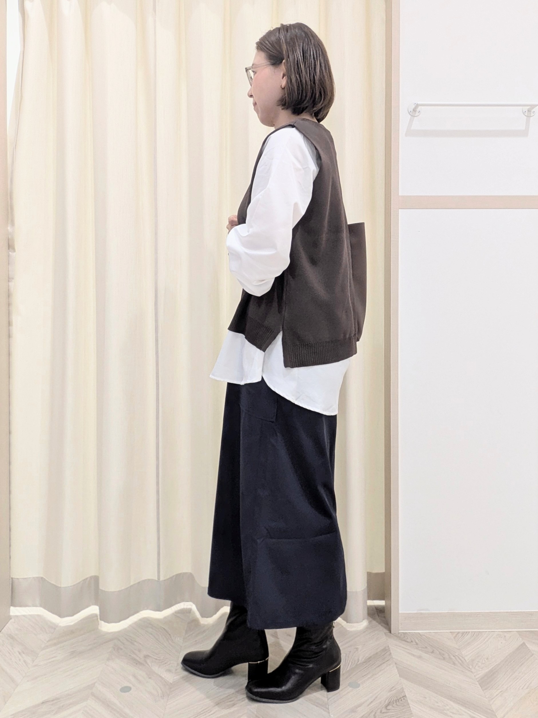miyuさんの「SHOO･LA･RUE｜【2点セット/S-LL】着回し自在 スポンディッシュニットベスト＆フレアシャツ」を使ったコーディネート