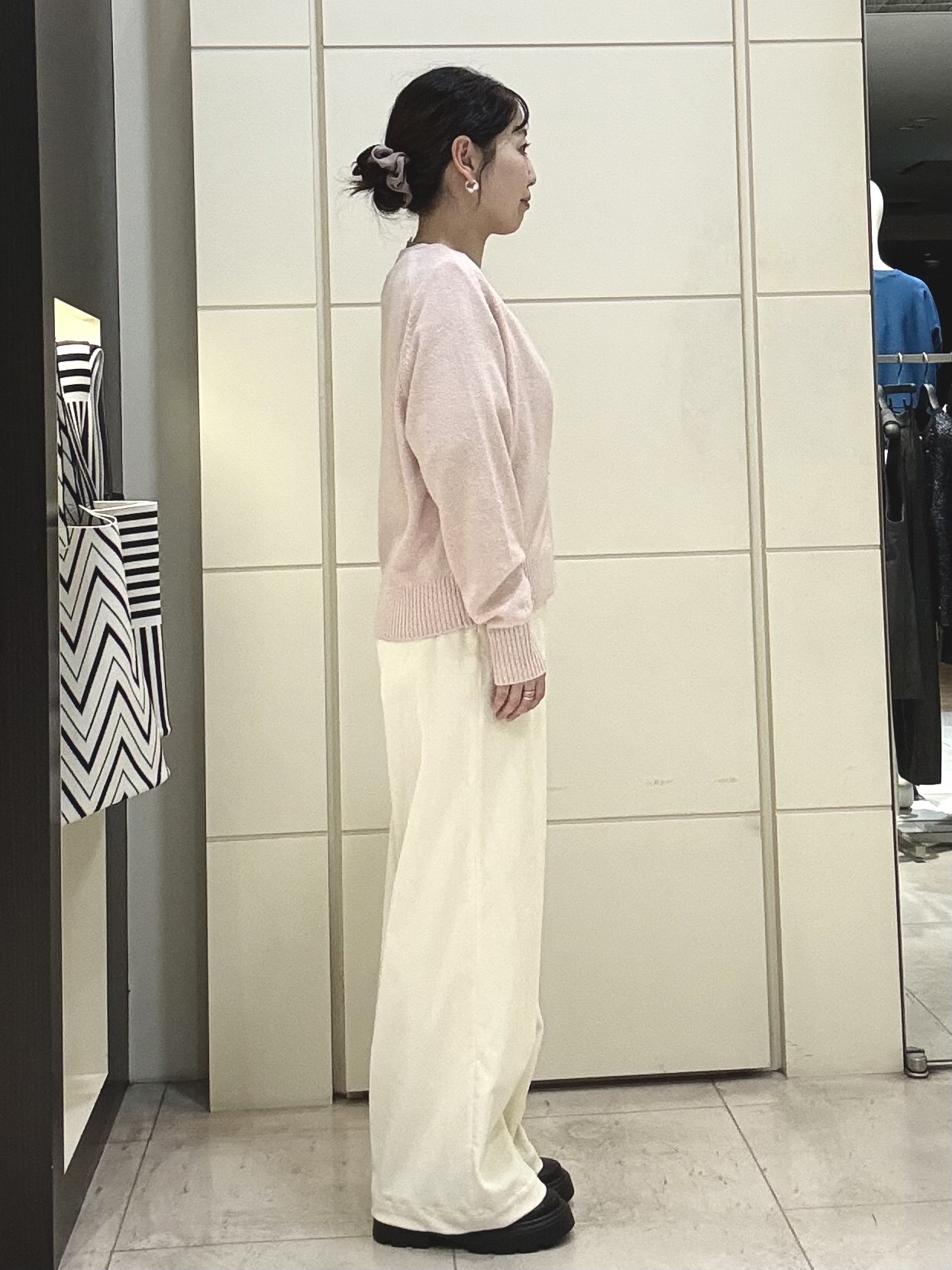 mori.さんの「UNTITLED｜【アンサンブル可/秋羽織り】杢調ジップカーディガン」を使ったコーディネート