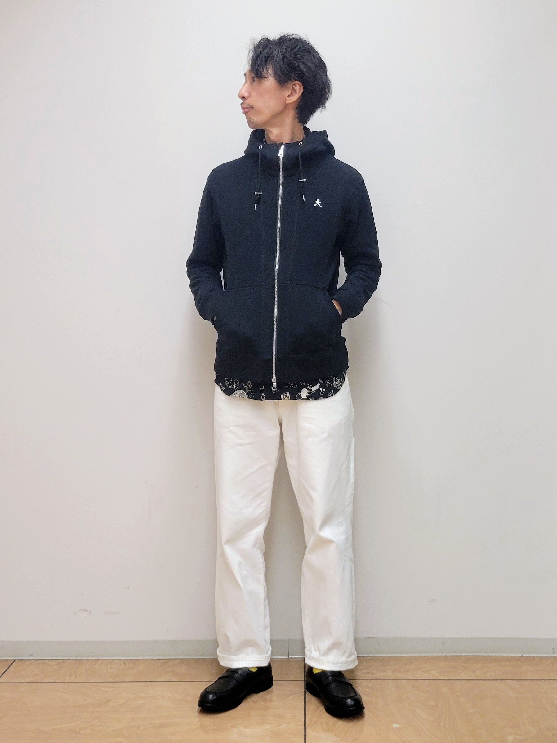piroyaさんの「TAKEO KIKUCHI｜【BOWLER HAT LABEL】ジップアップ スウェットパーカー」を使ったコーディネート