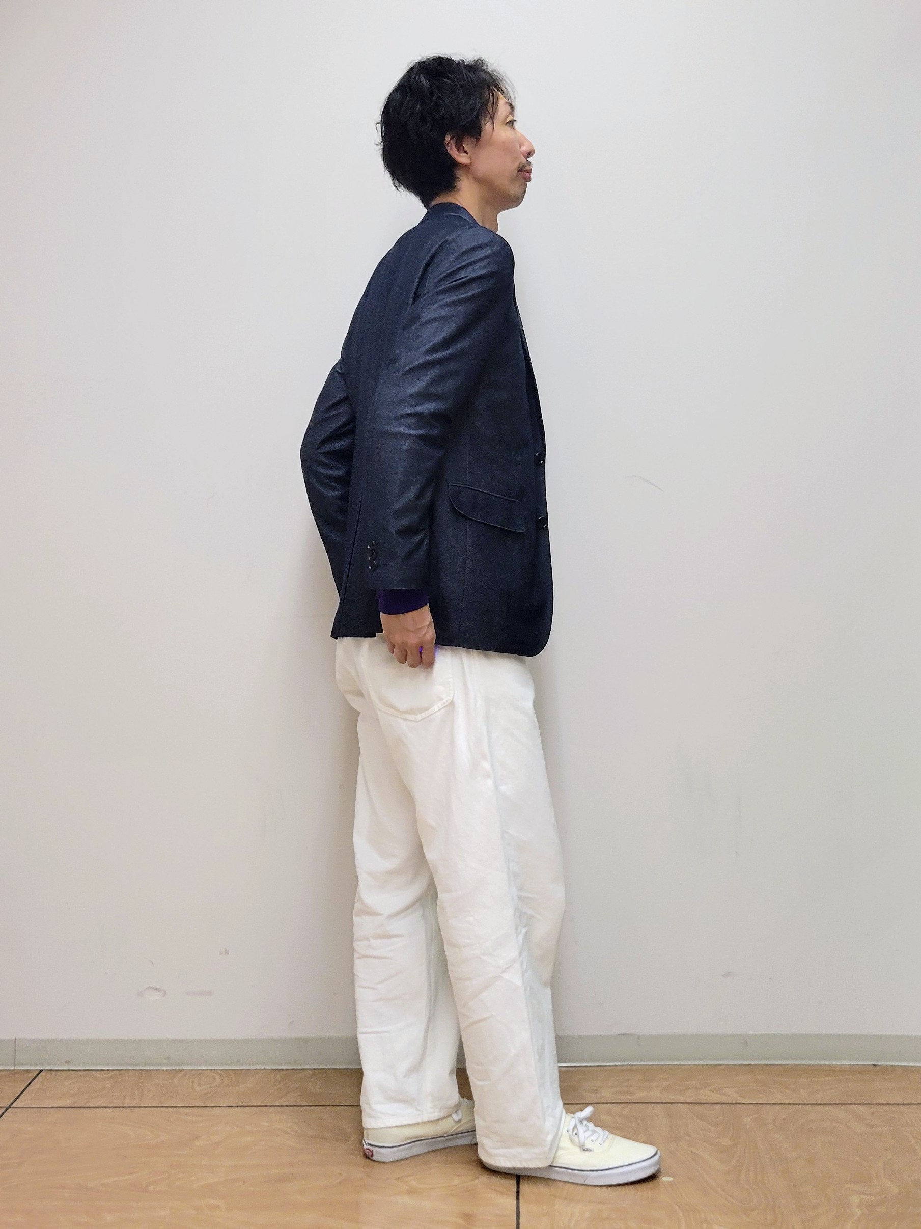 piroyaさんの「TAKEO KIKUCHI｜【360&deg;ストレッチ】デニムライクジャージ ジャケット」を使ったコーディネート
