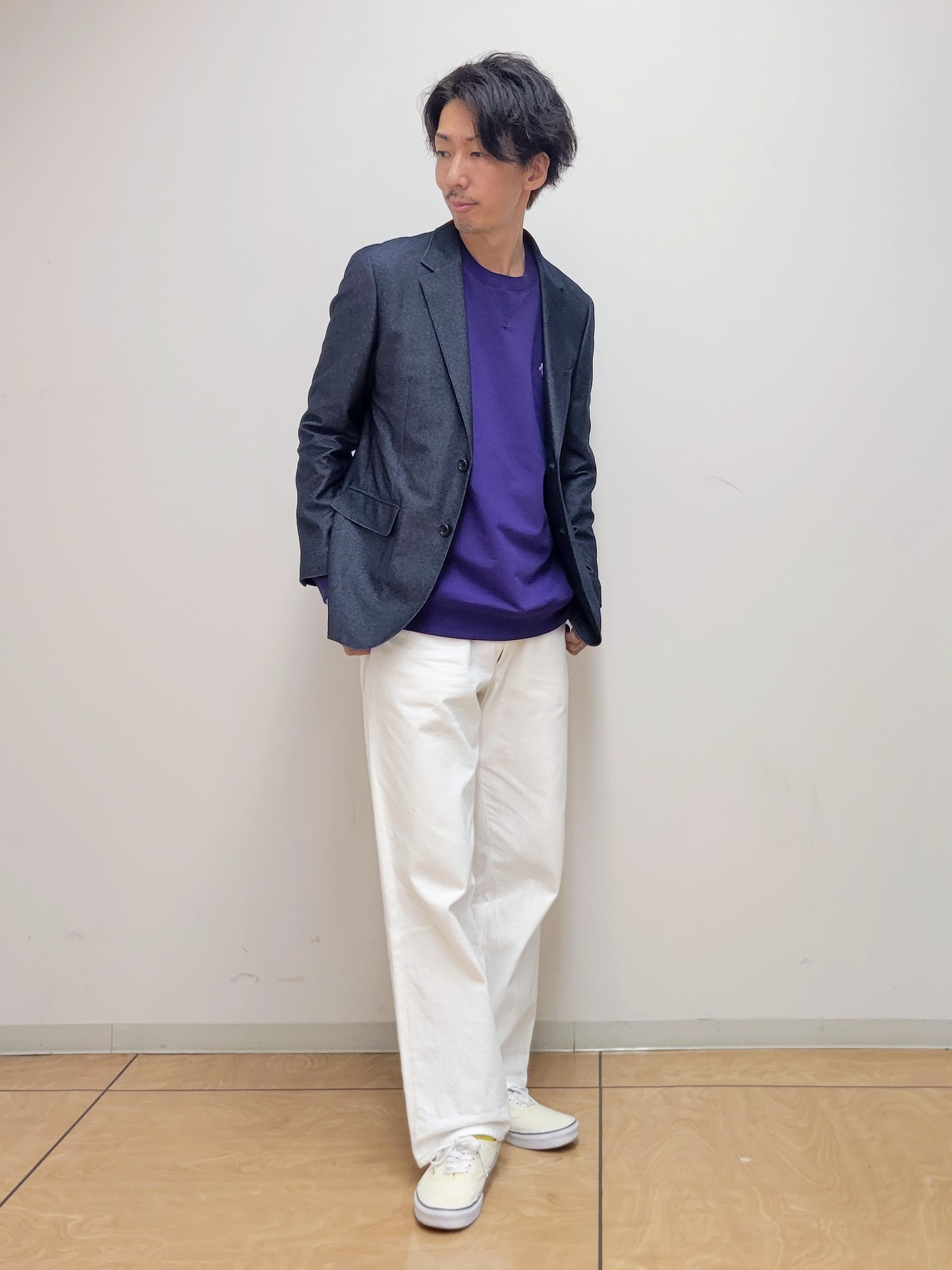 piroyaさんの「TAKEO KIKUCHI｜【360&deg;ストレッチ】デニムライクジャージ ジャケット」を使ったコーディネート