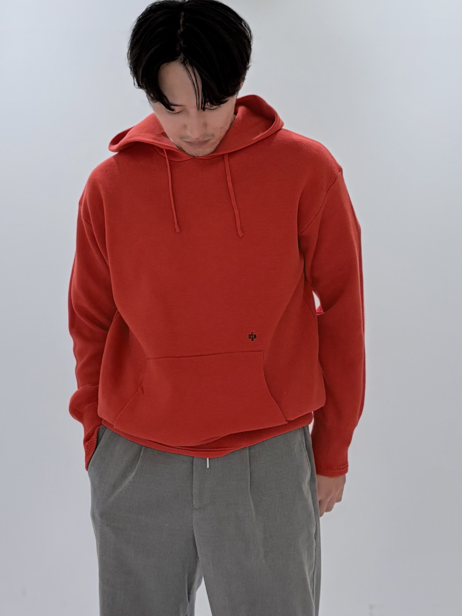 takeruさんの「Dessin｜コットンジャカードフードニット」を使ったコーディネート
