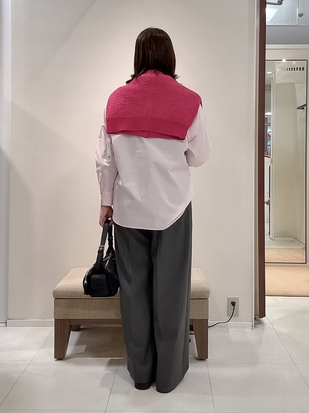 YUIさんの「UNTITLED｜【ジャケットライク/前後2WAY】コットン混カールプルオーバー」を使ったコーディネート