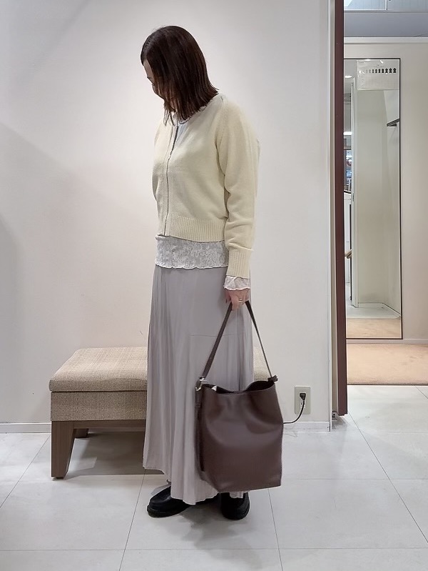 YUIさんの「UNTITLED｜【アンサンブル可/秋羽織り】杢調ジップカーディガン」を使ったコーディネート