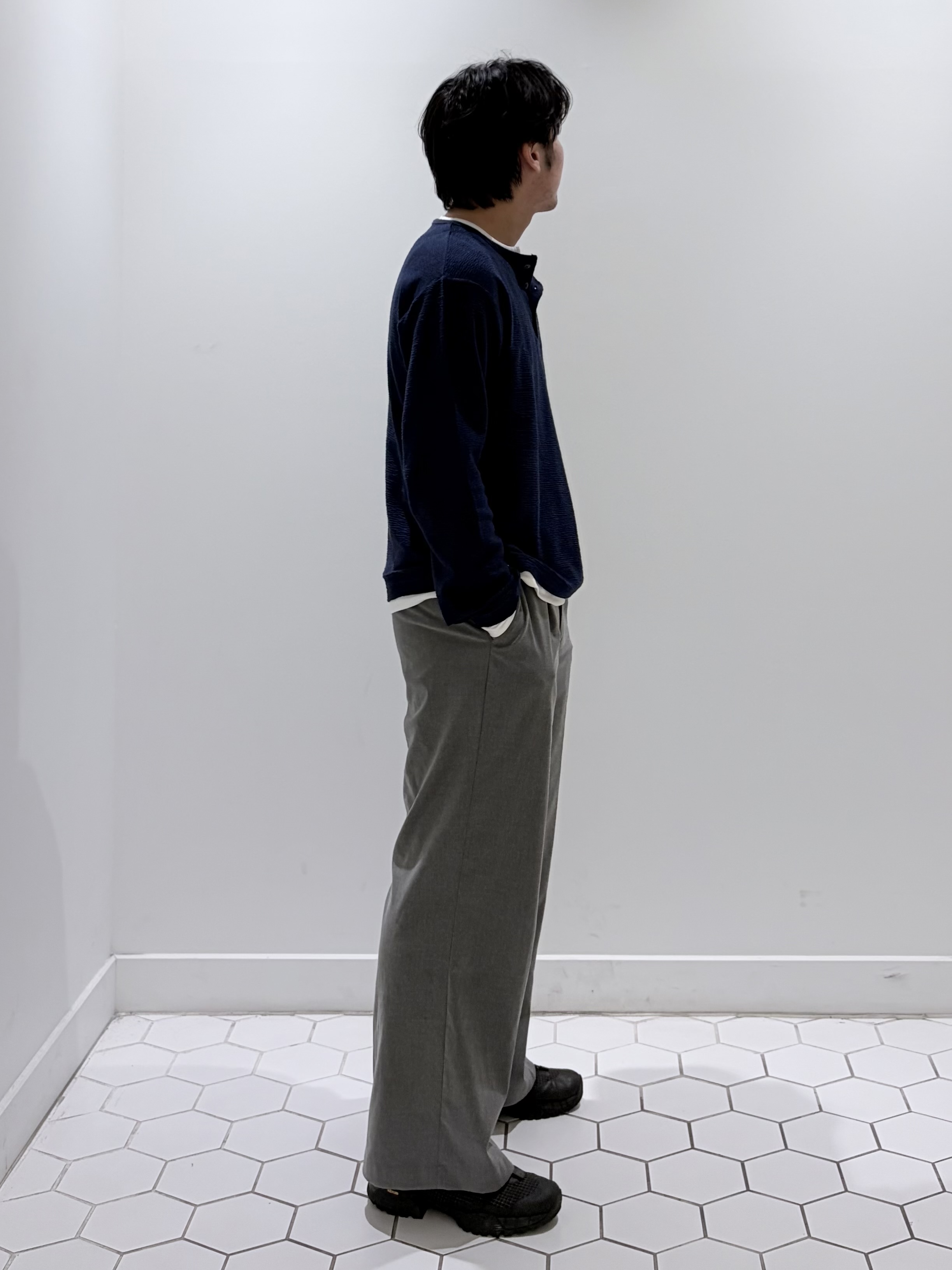 takeruさんの「Dessin｜フェイクレイヤードヘンリーネック」を使ったコーディネート