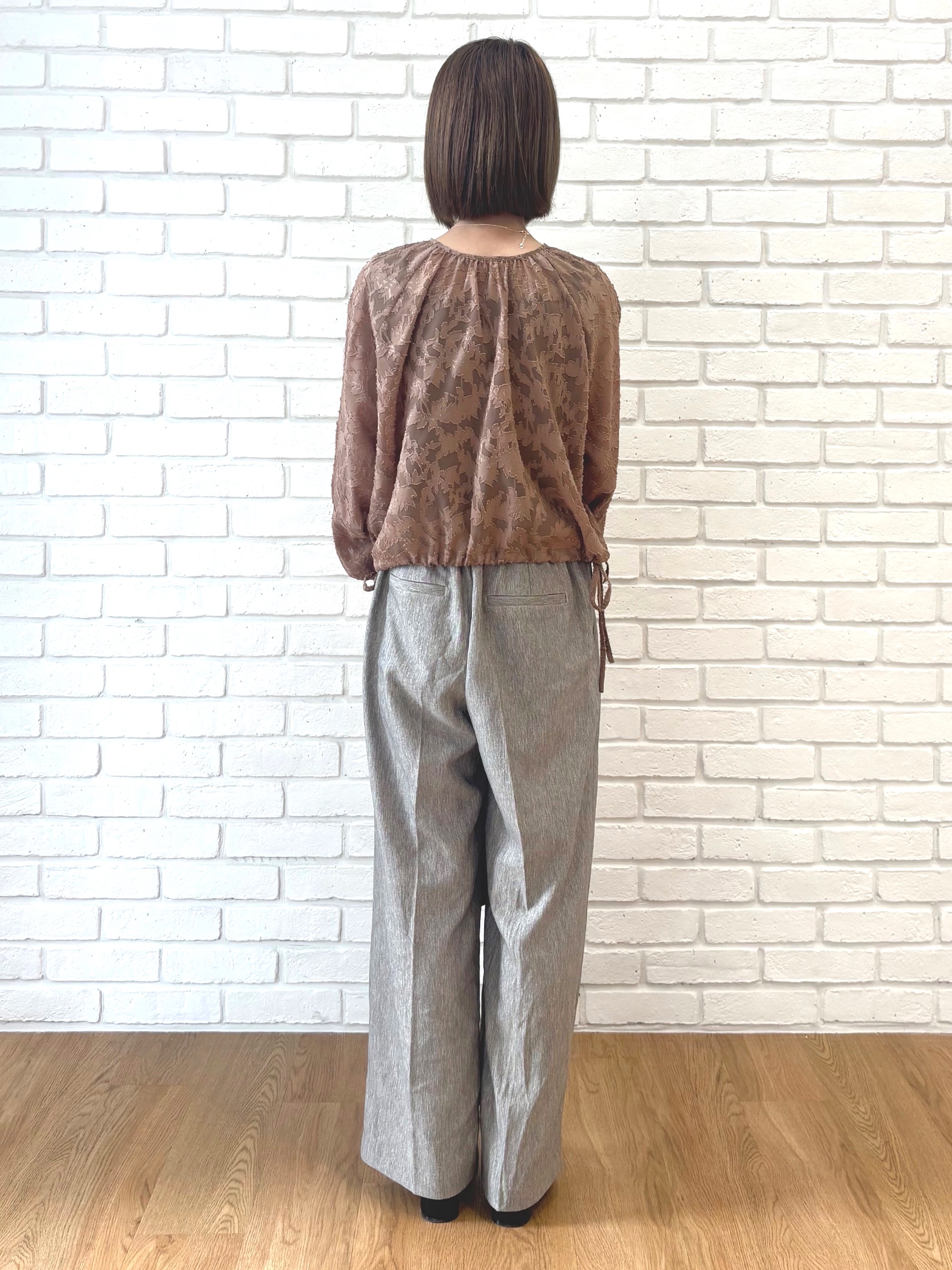 miさんの「grove｜上品に華やぐ シアージャカードブラウス」を使ったコーディネート