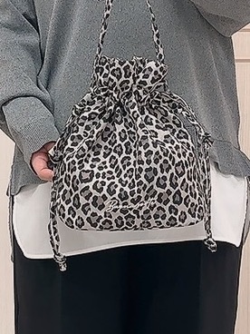 えりっこさんの「SHOO･LA･RUE｜【S-LL】着るだけできまる シャツレイヤード風 スポンディッシュニット」を使ったコーディネート