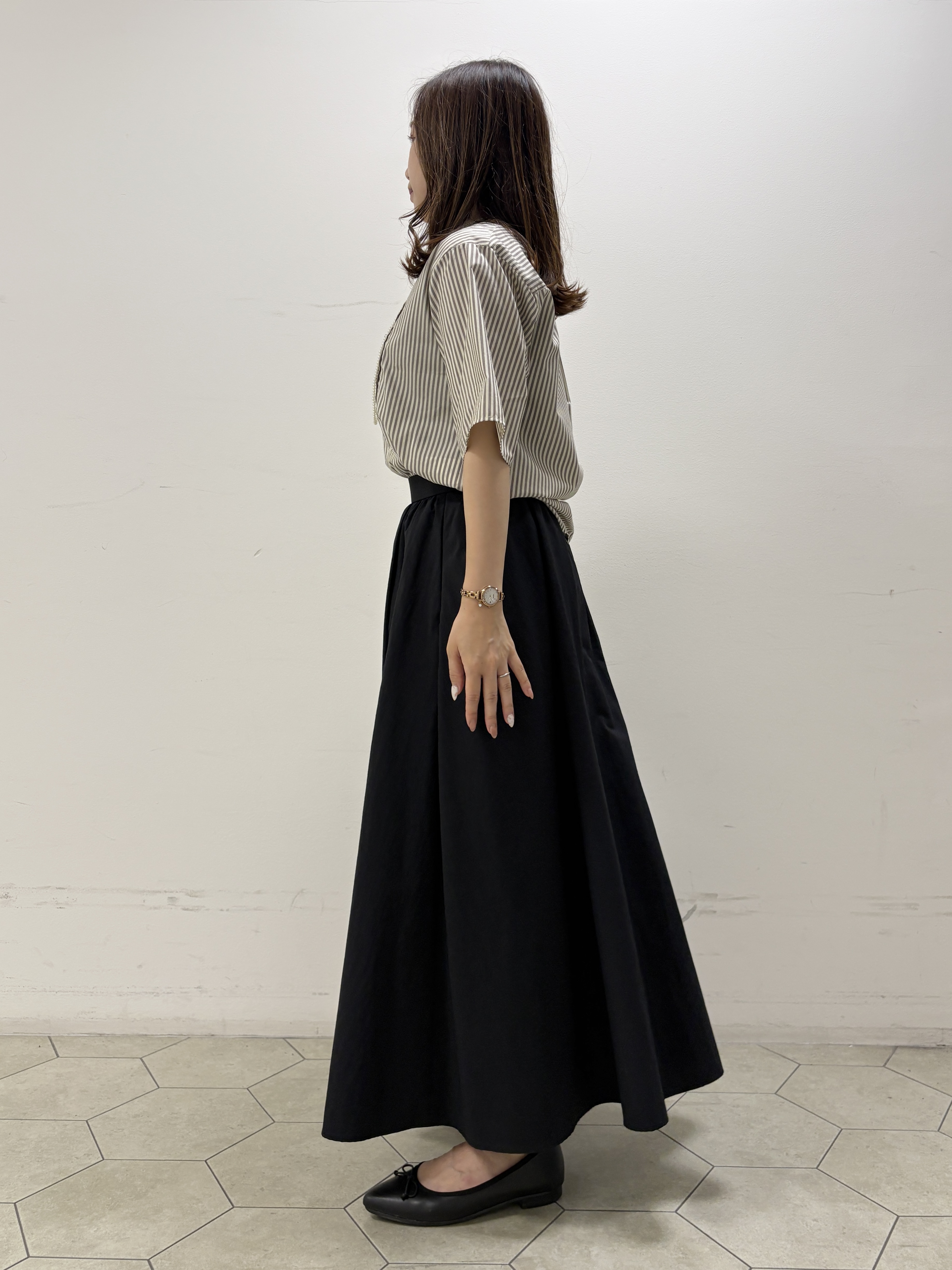 kahoさんの「INDIVI｜【撥水／裏地なし軽量】ギャザーボリュームスカート」を使ったコーディネート