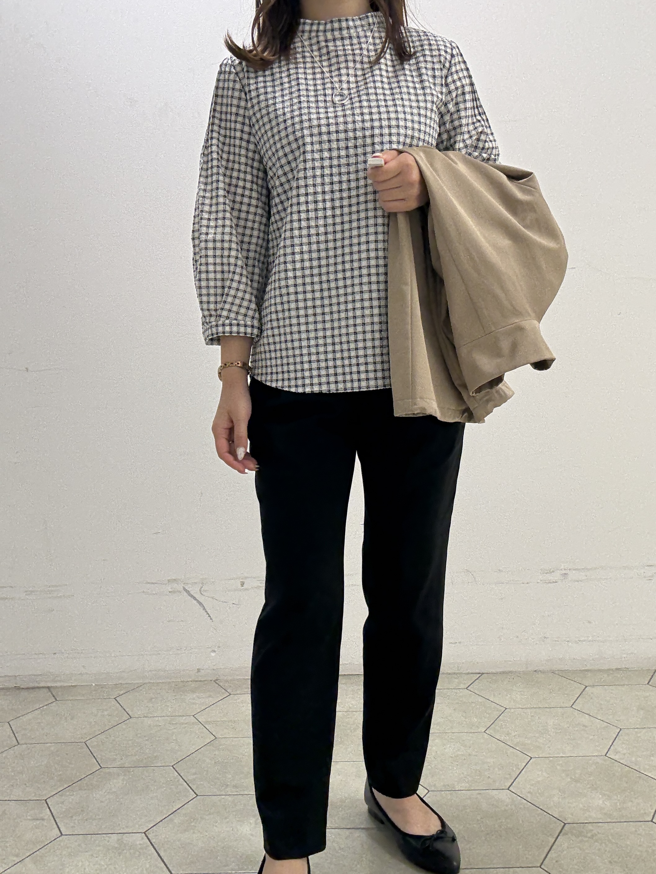 kahoさんの「INDIVI｜【初秋にピッタリ！／洗える】凹凸素材ミニスタンドトップス」を使ったコーディネート