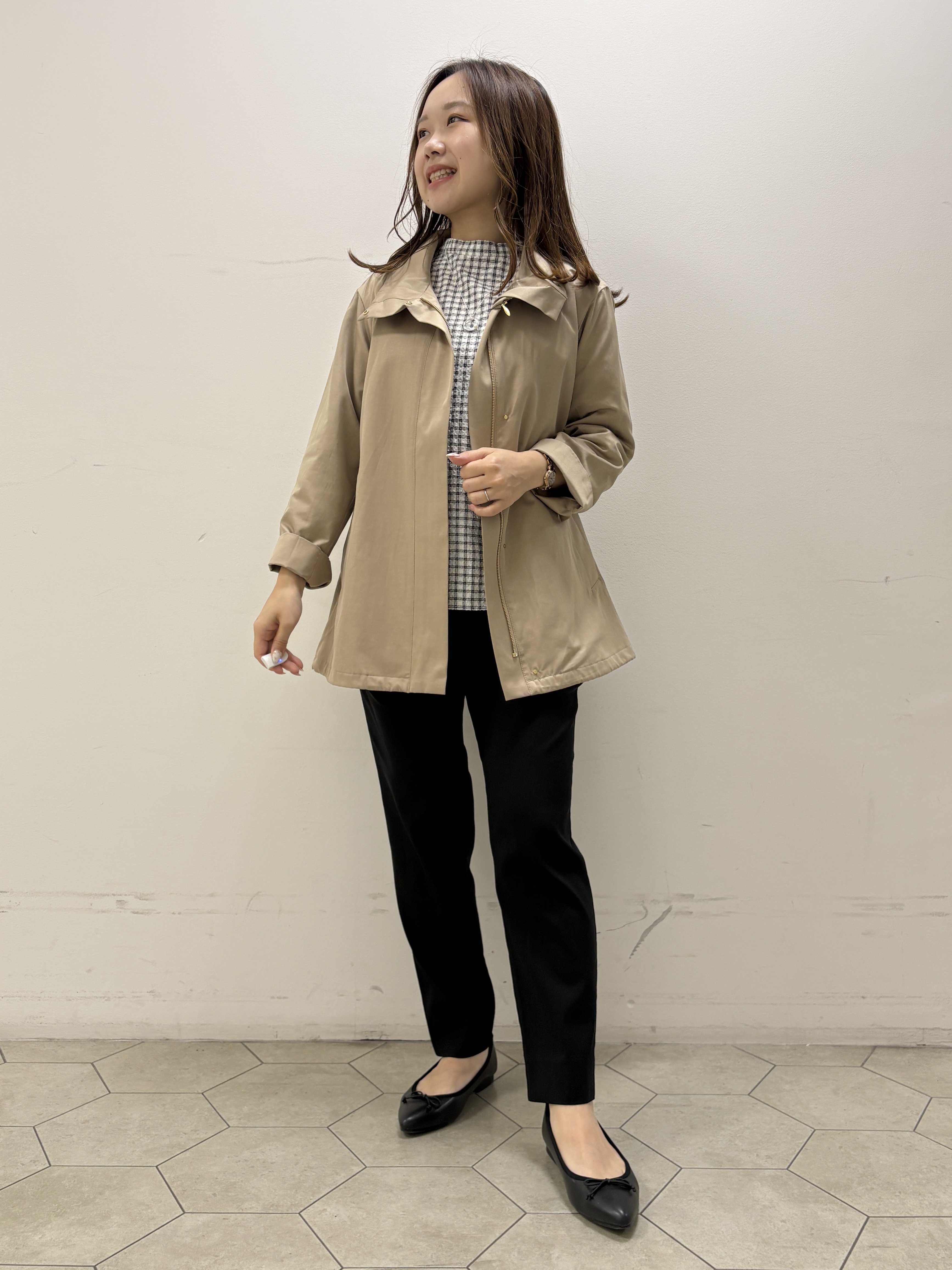 kahoさんの「INDIVI｜【初秋にピッタリ！／洗える】凹凸素材ミニスタンドトップス」を使ったコーディネート
