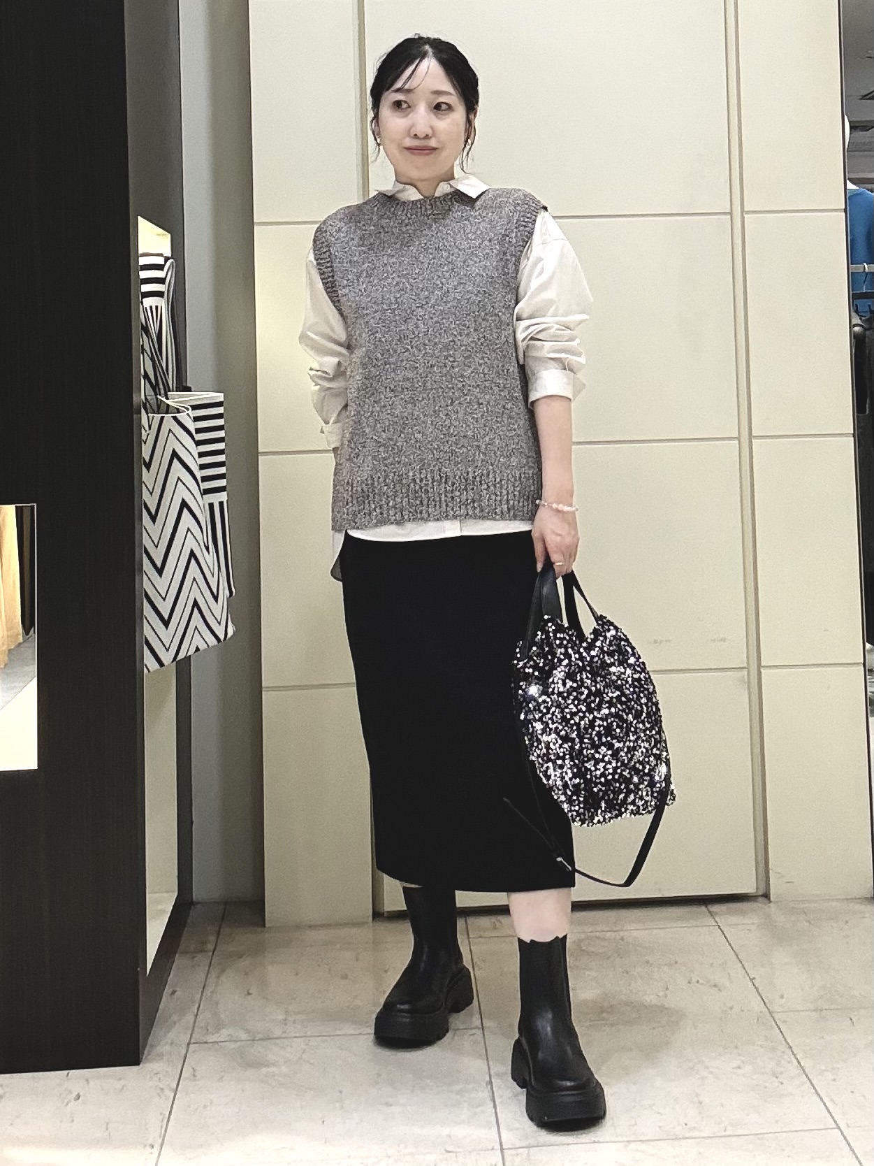 mori.さんの「UNTITLED｜【6色展開/コットン100】カラーベーシックシャツ」を使ったコーディネート