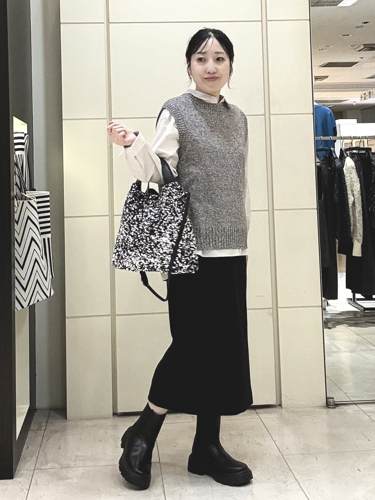 mori.さんの「UNTITLED｜【6色展開/コットン100】カラーベーシックシャツ」を使ったコーディネート