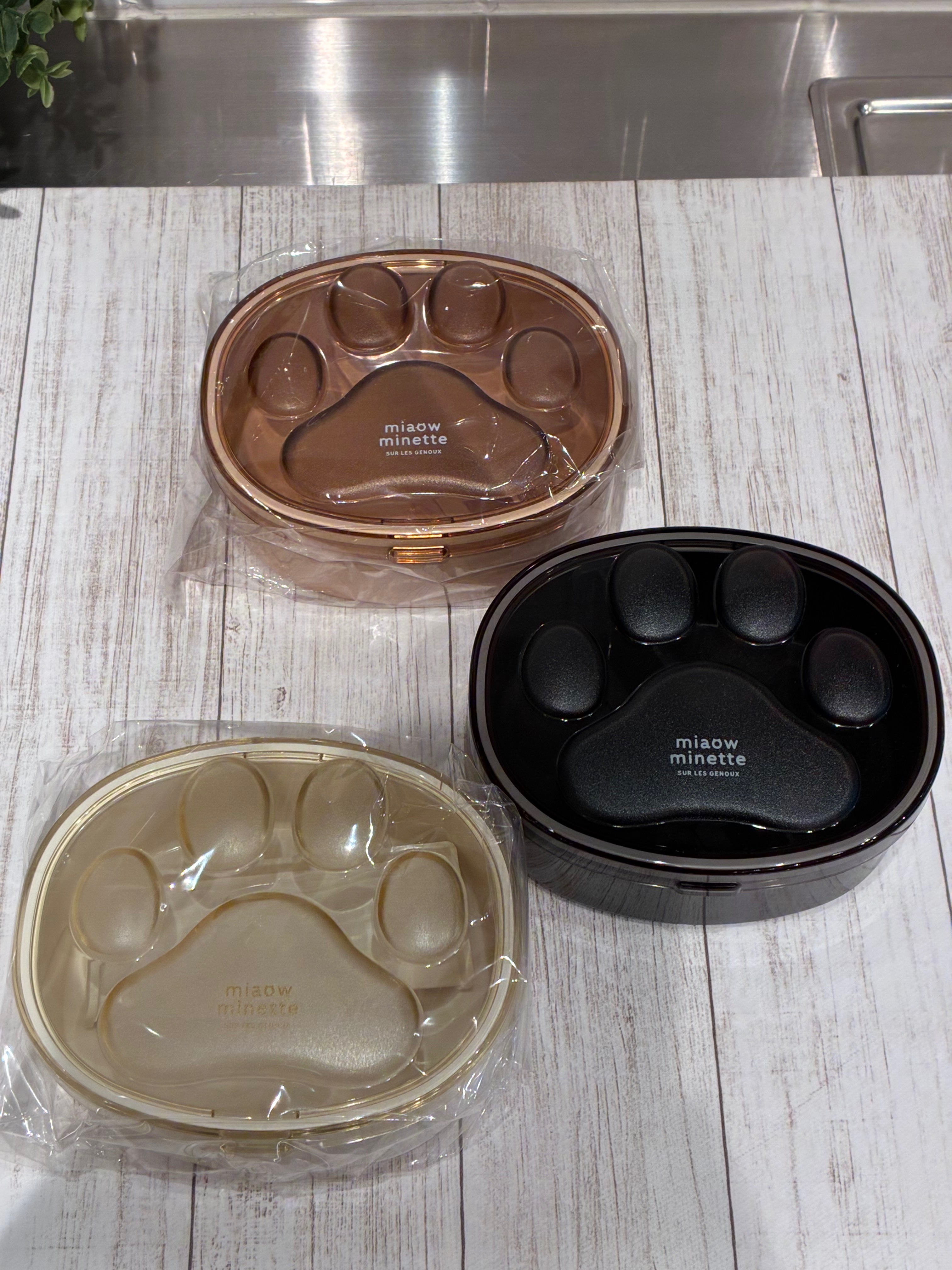 sattoさんの「212 KITCHEN STORE｜にゃお にくきゅうワンタッチランチ P」を使ったコーディネート