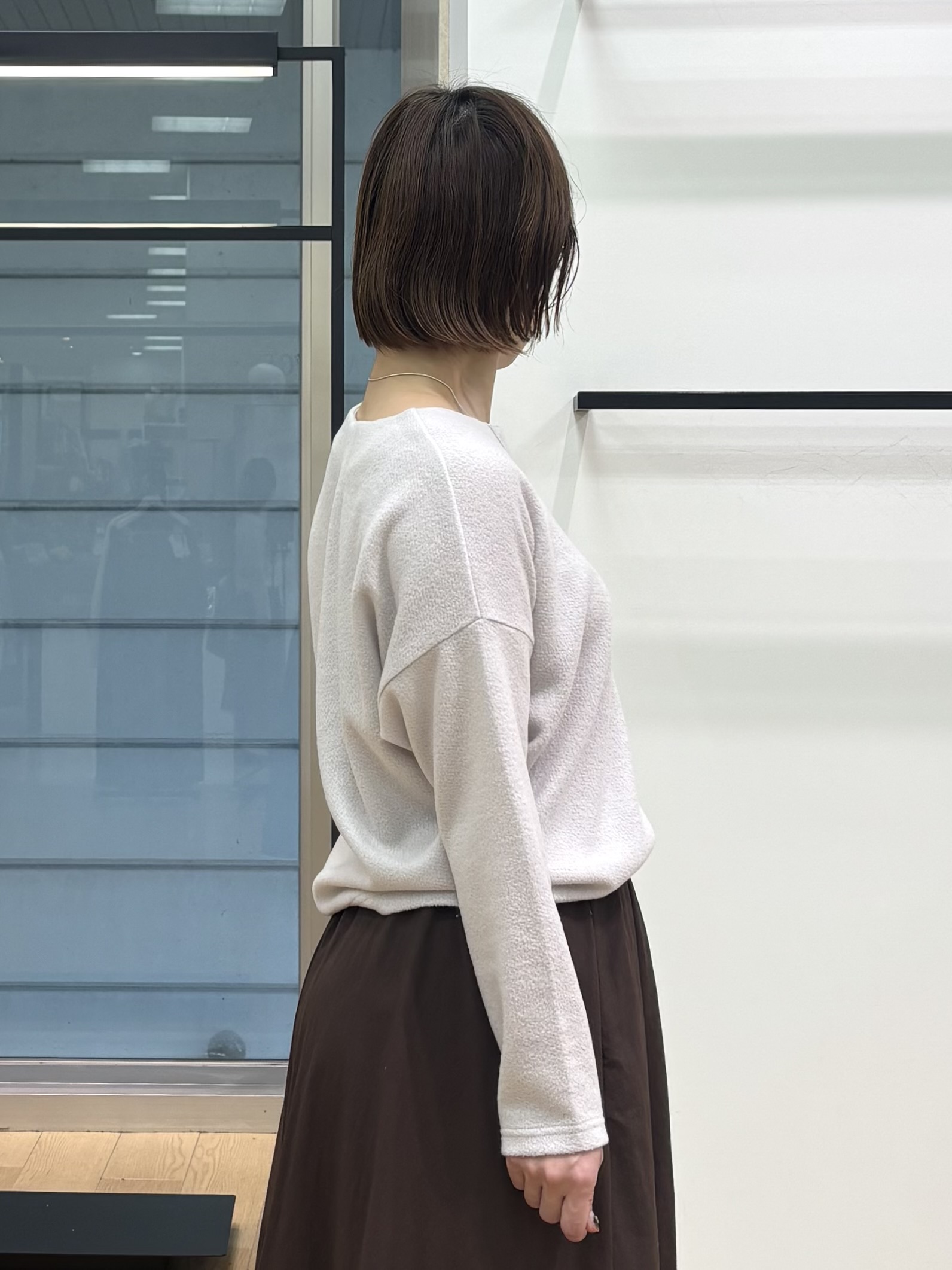 asamiさんの「INDIVI｜【撥水／裏地なし軽量】ギャザーボリュームスカート」を使ったコーディネート