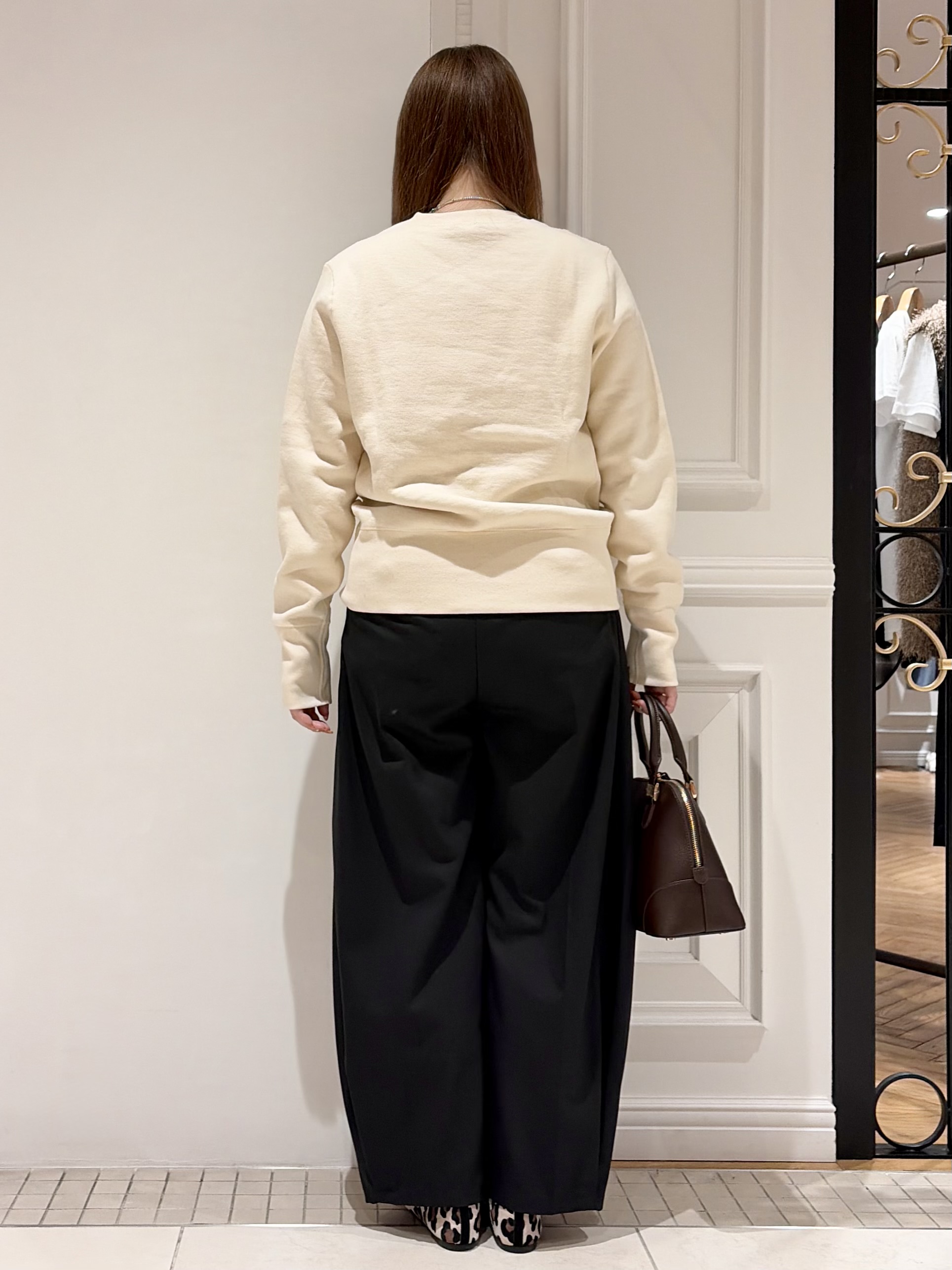 minowaさんの「DRESSTERIOR｜◆【DRESSTERIOR定番】【WEB限定サイズあり】吊裏毛 プルオーバー」を使ったコーディネート