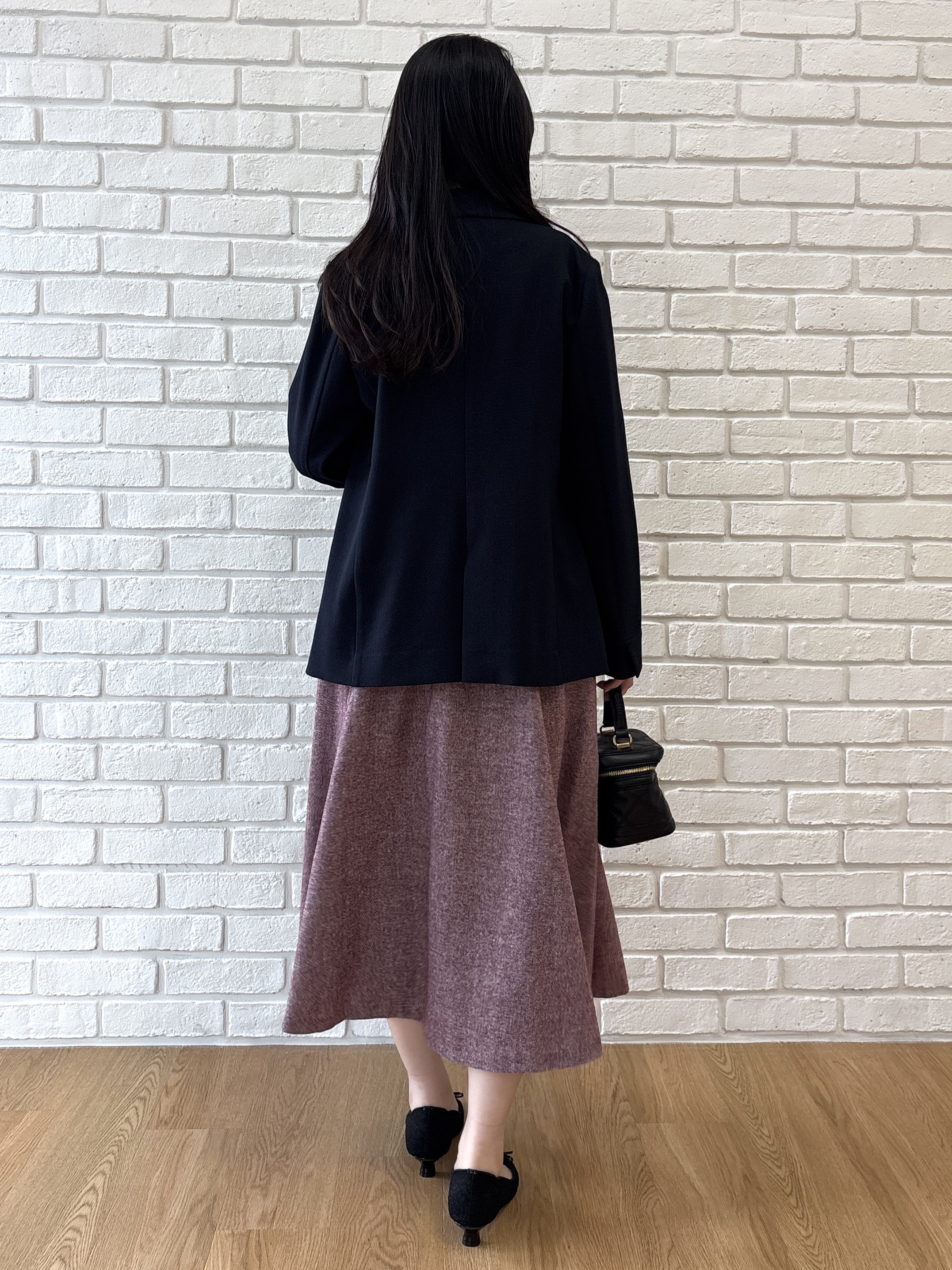 AOIさんの「Couture brooch｜【デコルテ美しく】ハートネック テレコトップス」を使ったコーディネート