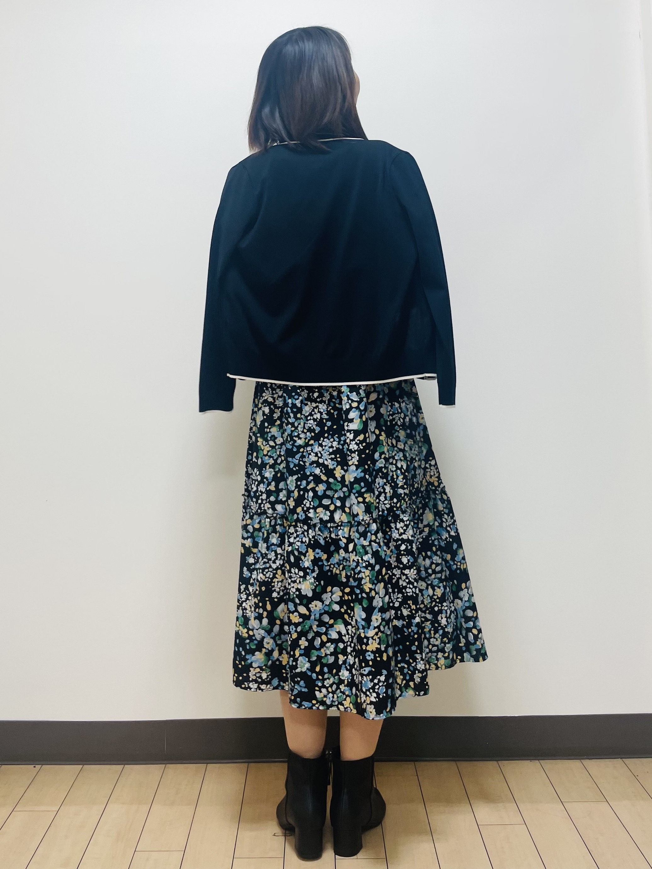 Riiさんの「Reflect｜【UVカット／アンサンブル／手洗い可】バイカラーニットカーディガン」を使ったコーディネート
