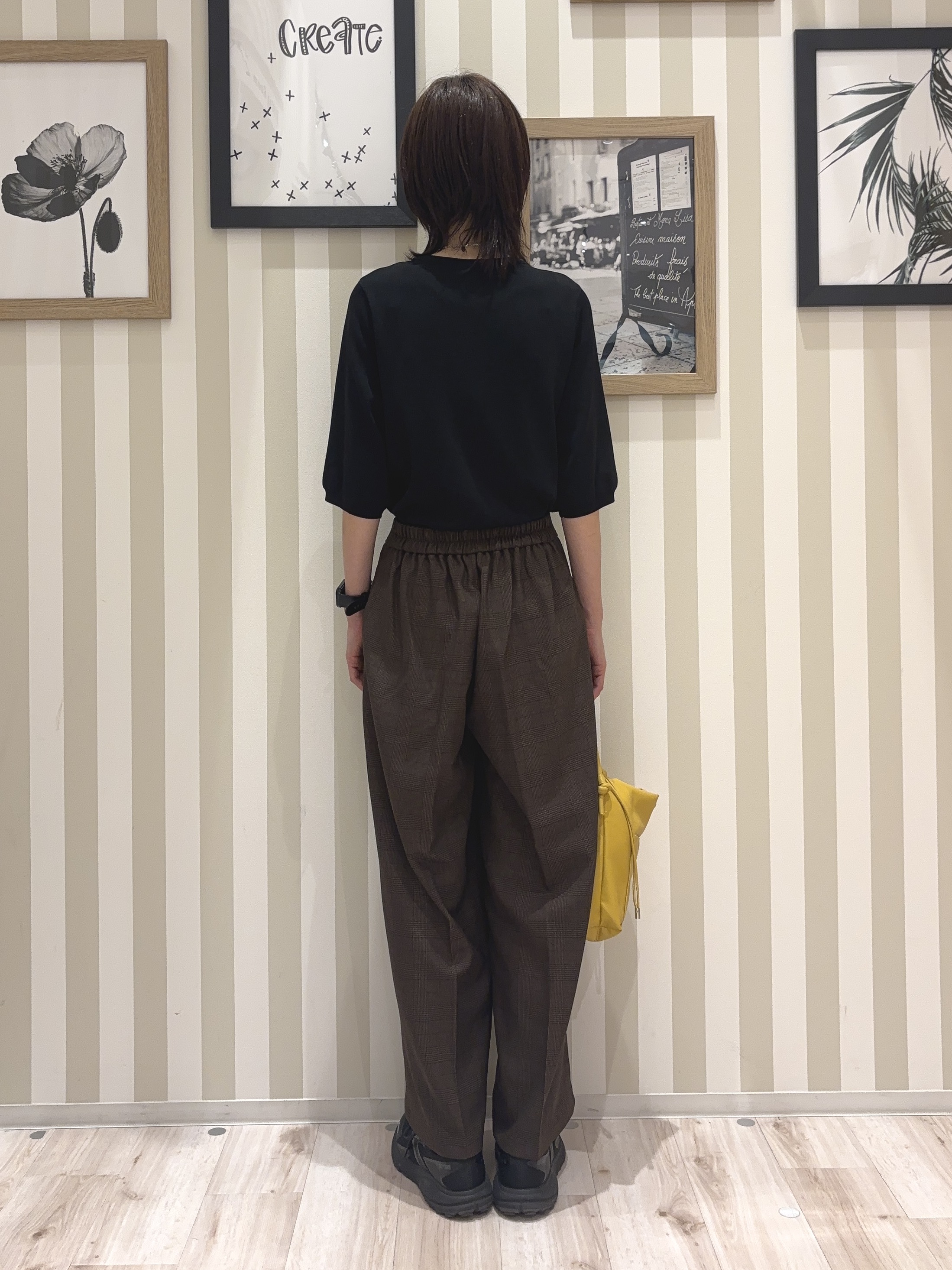 たまごがにさんの「SHOO･LA･RUE｜【ガンガン洗える/UV/毛玉になりにくい】二の腕見せない 5分袖ニット」を使ったコーディネート