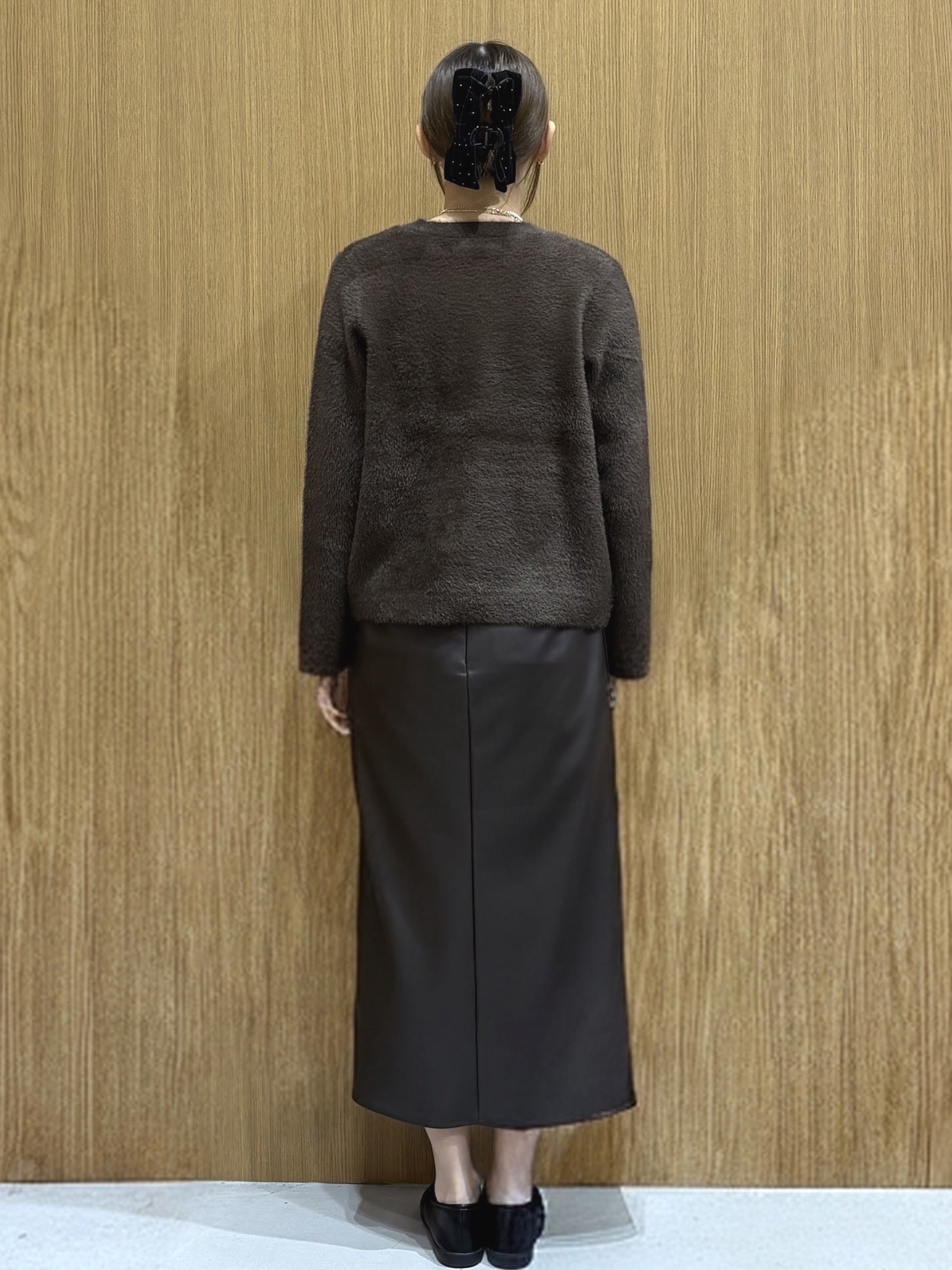 𝓚さんの「OPAQUE.CLIP｜フェザーヤーンニットカーディガン【洗濯機OK】」を使ったコーディネート