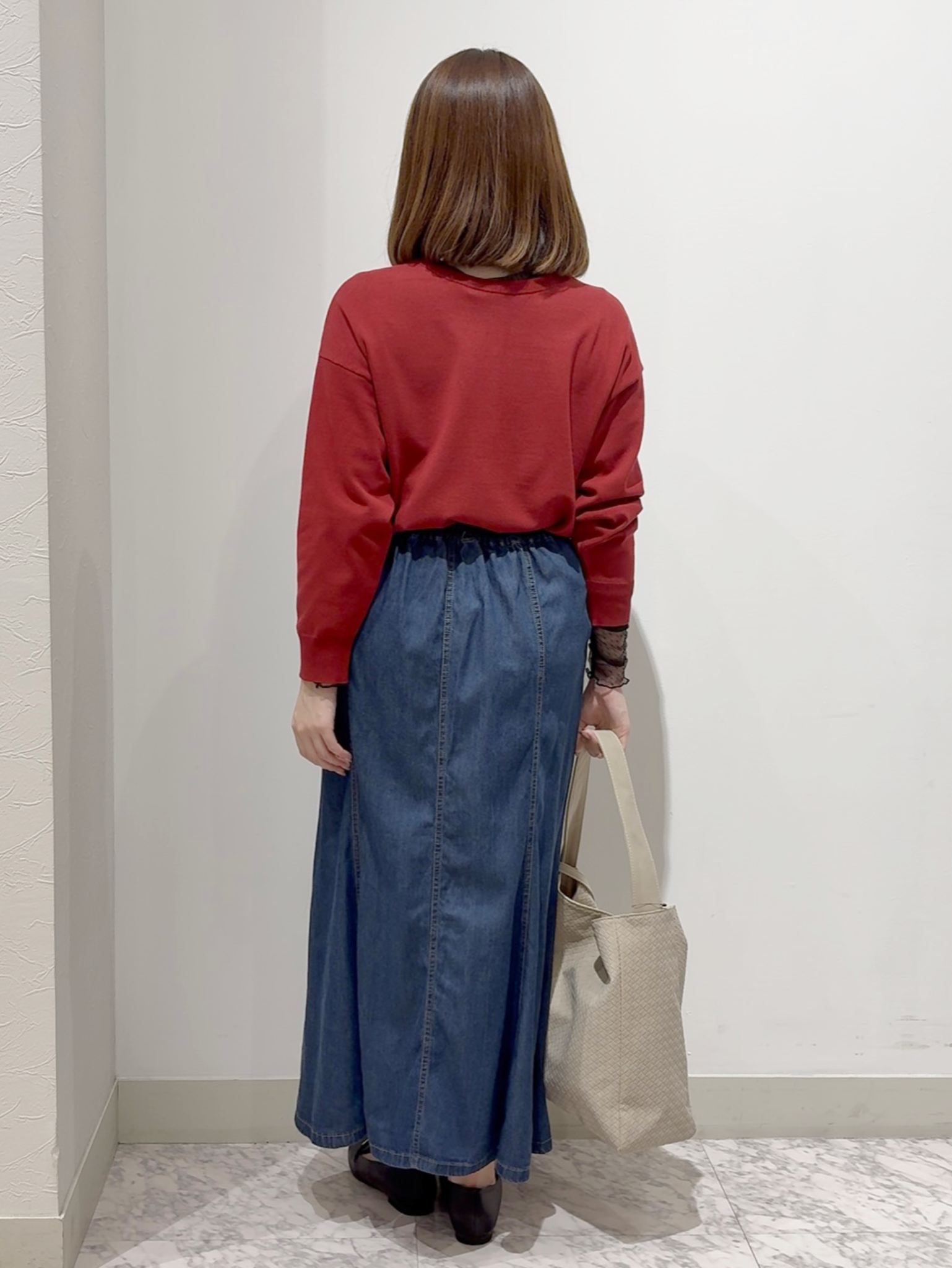しかっちさんの「grove｜【前後2WAY】さりげなく、上品にきらめく ニットカーディガン」を使ったコーディネート