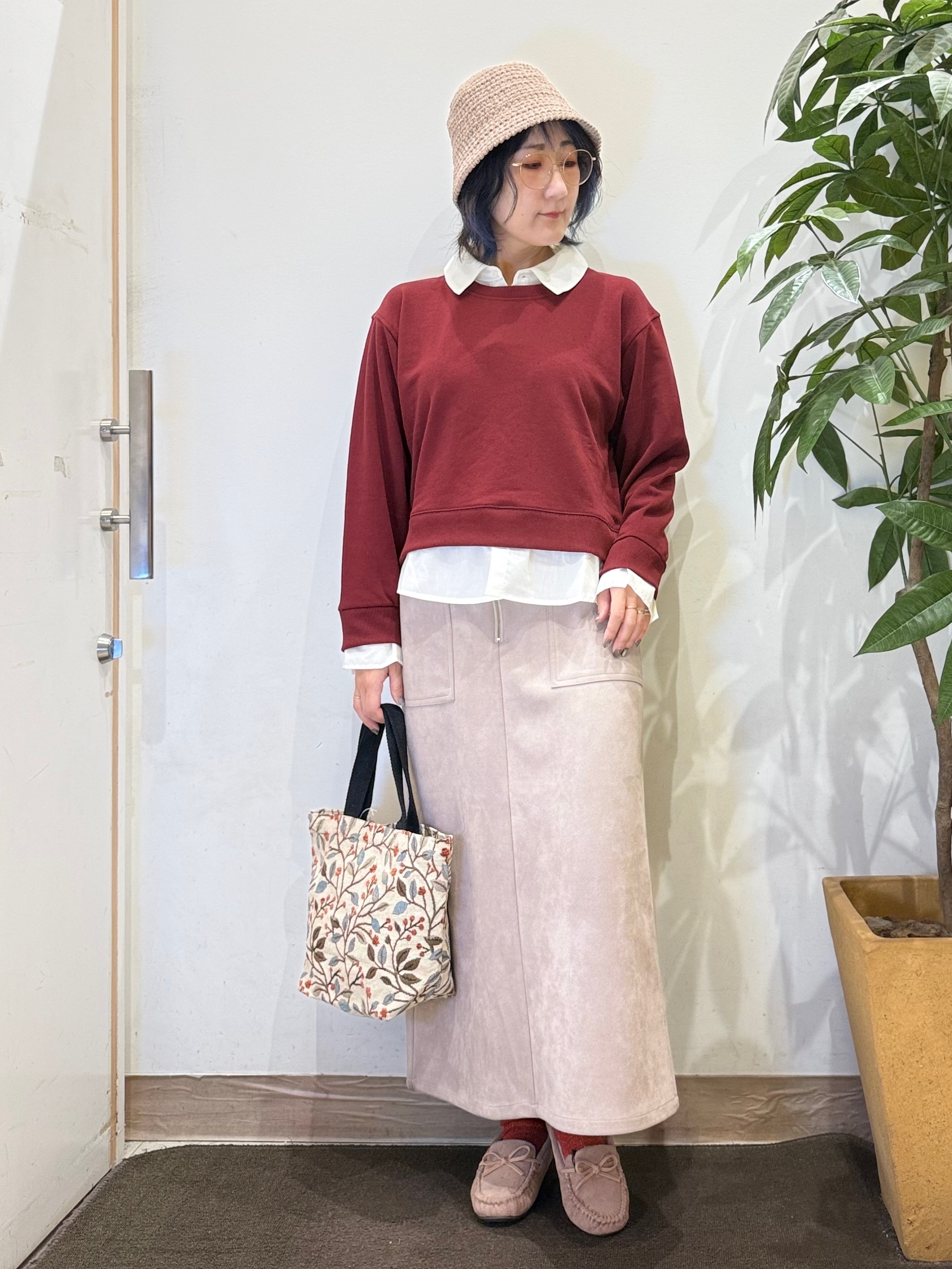 misakiさんの「SHOO･LA･RUE｜【S-LL/洗濯機可】一枚でレイヤード感が完成する シャツドッキング裏毛トップス」を使ったコーディネート