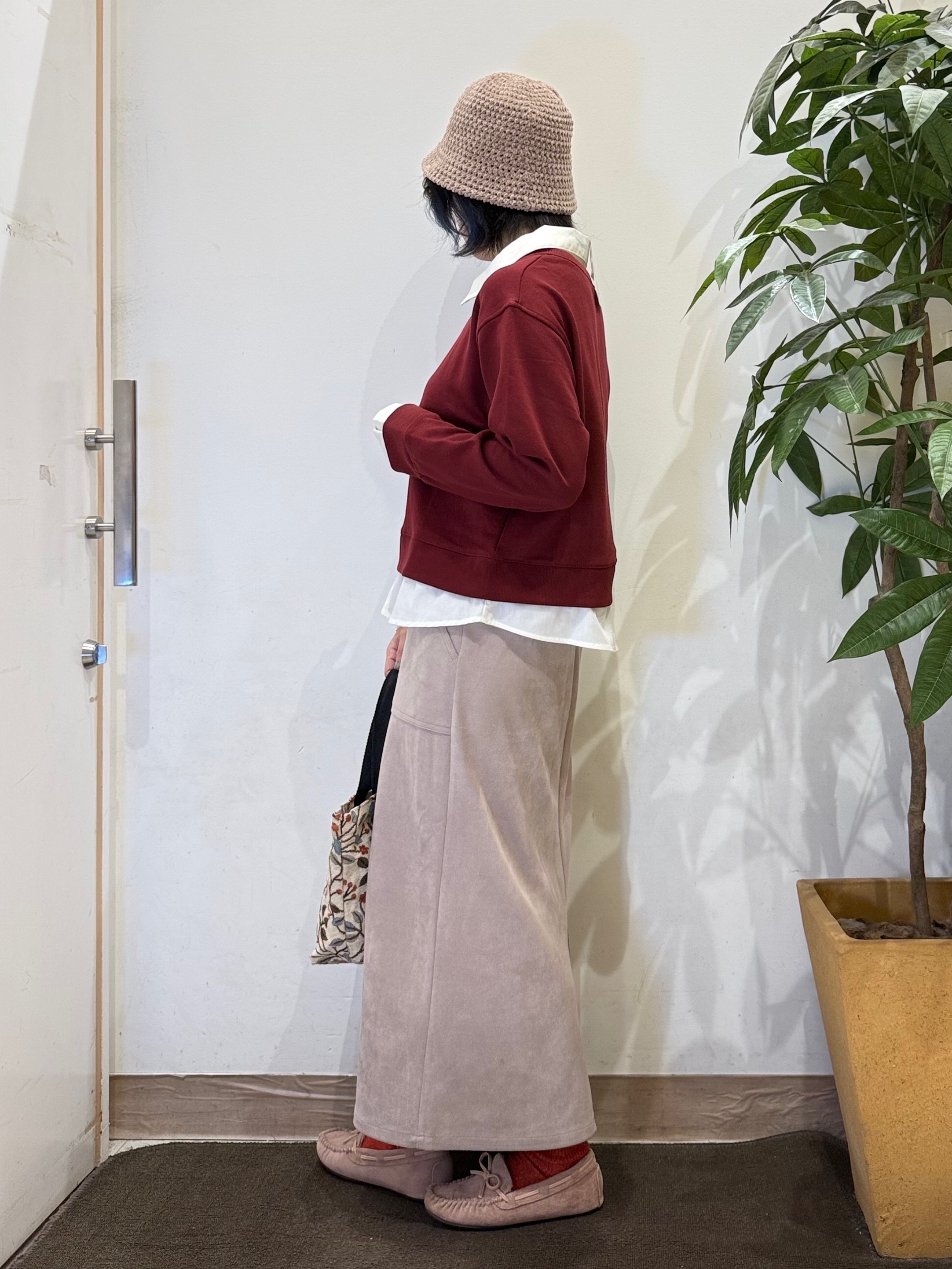 misakiさんの「SHOO･LA･RUE｜【S-LL/洗濯機可】一枚でレイヤード感が完成する シャツドッキング裏毛トップス」を使ったコーディネート