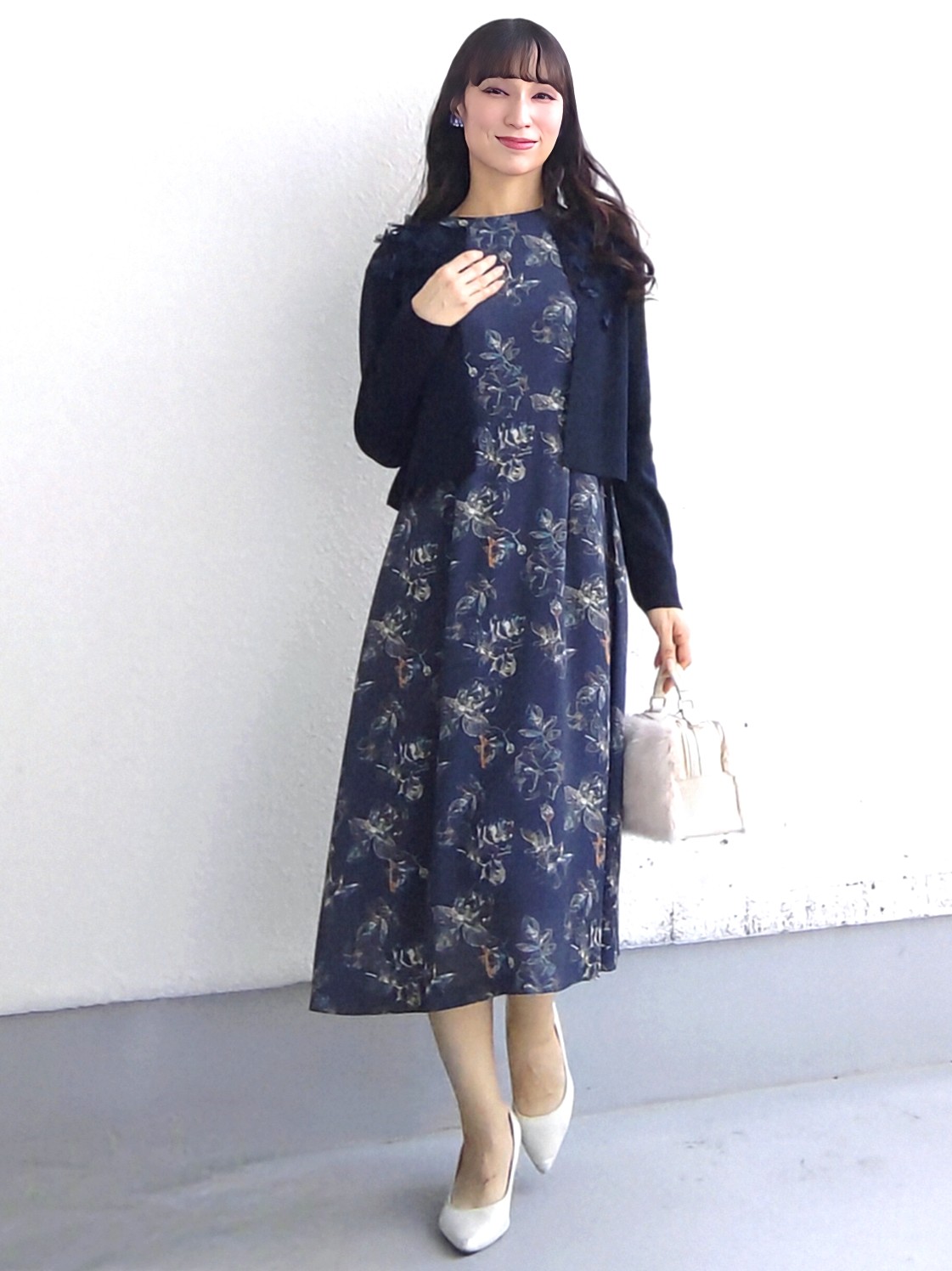 keinaさんの「SunaUna｜【手洗い可】花モチーフ付カーディガン」を使ったコーディネート