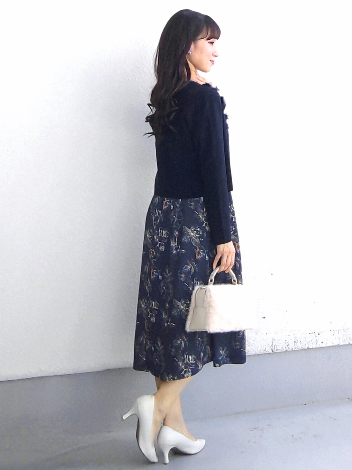 keinaさんの「SunaUna｜【手洗い可】花モチーフ付カーディガン」を使ったコーディネート