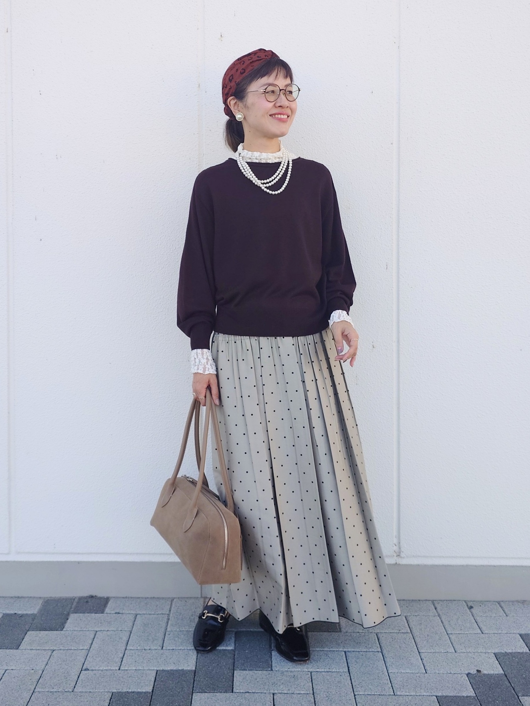 MUTSUKOさんの「UNTITLED｜【大人の抜け感/8色展開】ボリュームスリーブニットプルオーバー」を使ったコーディネート