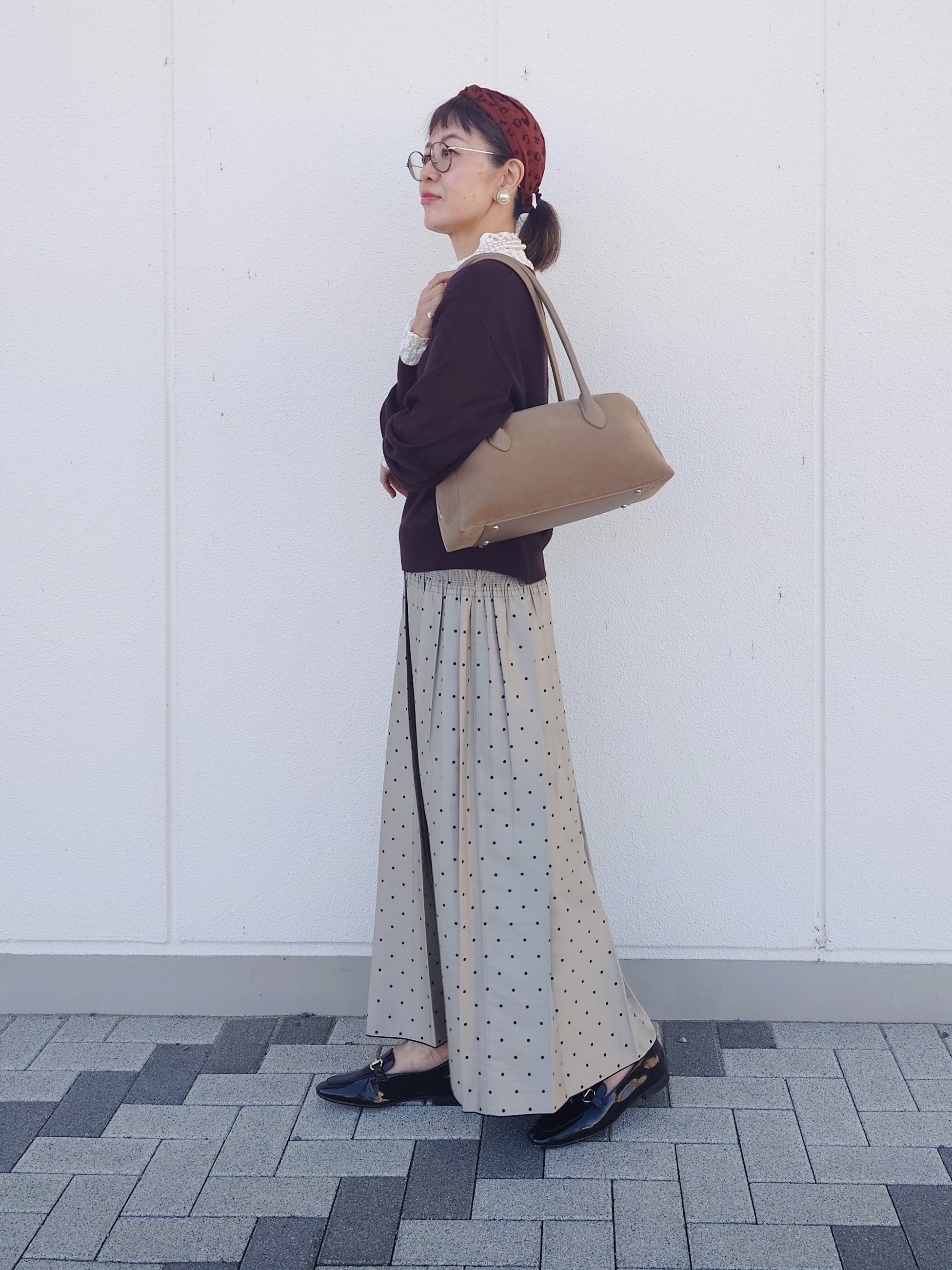 MUTSUKOさんの「UNTITLED｜【大人の抜け感/8色展開】ボリュームスリーブニットプルオーバー」を使ったコーディネート