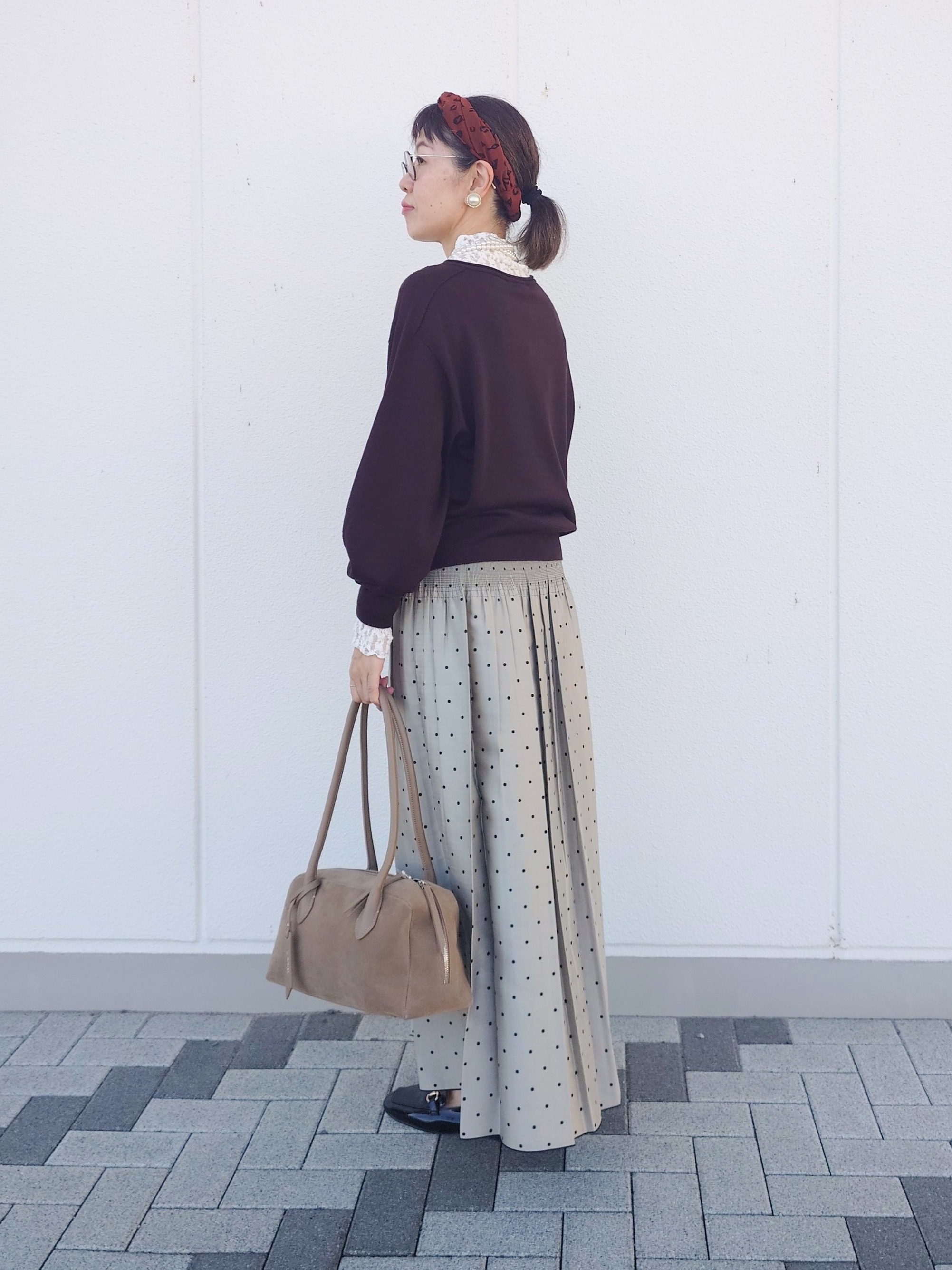 MUTSUKOさんの「UNTITLED｜【大人の抜け感/8色展開】ボリュームスリーブニットプルオーバー」を使ったコーディネート