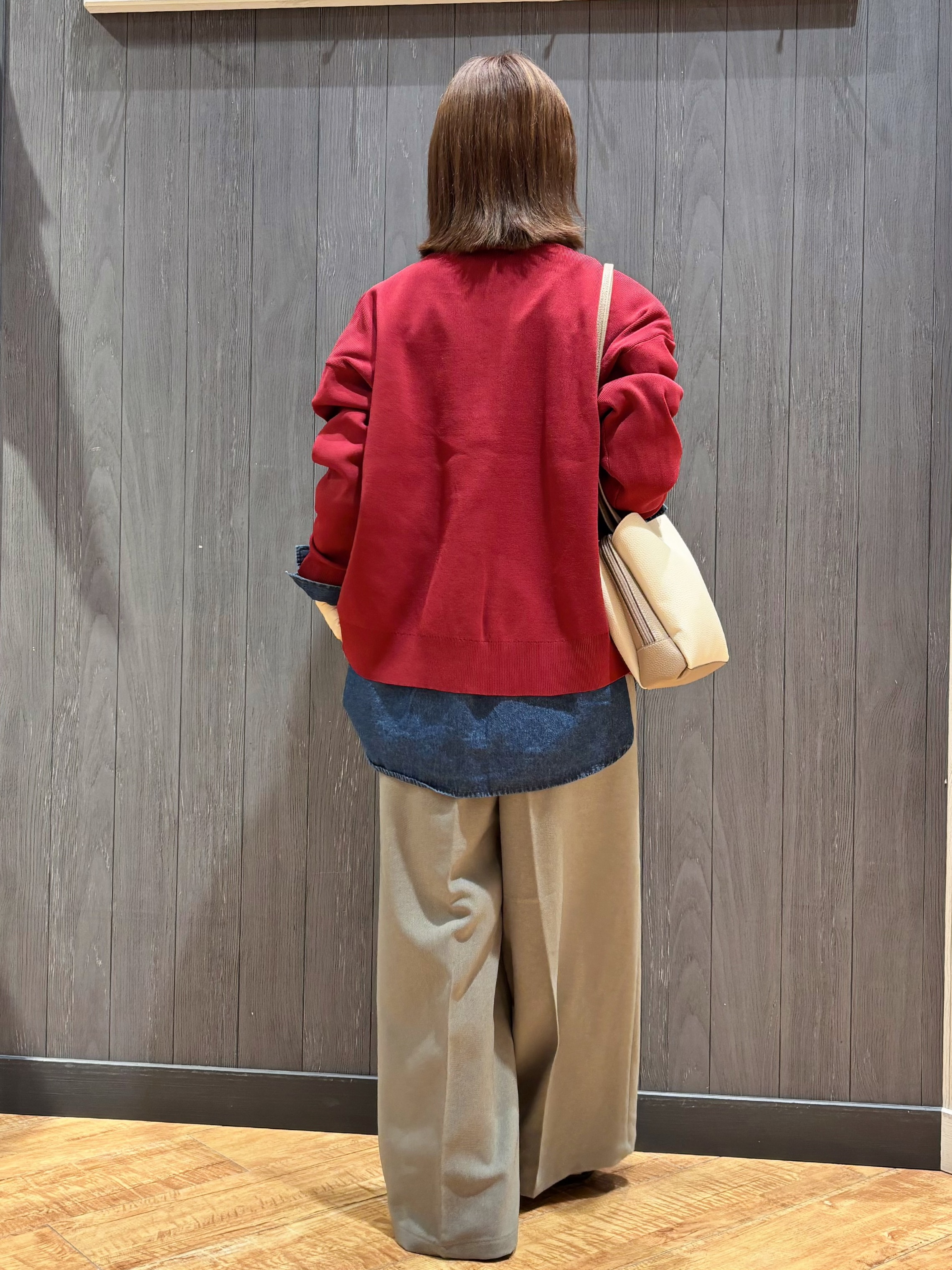 meiさんの「SHOO･LA･RUE｜【セットアップ可/洗濯機可】軽やかに羽織れる スポンディッシュ ニットカーディガン」を使ったコーディネート