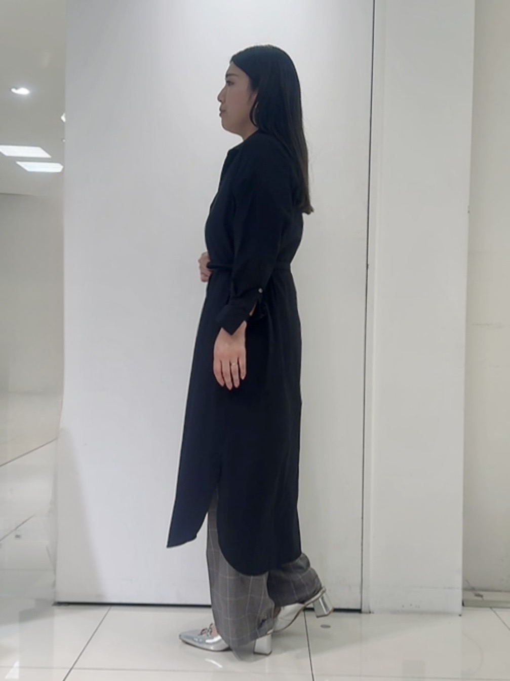 なかじさんの「UNTITLED｜ロングシャツワンピース」を使ったコーディネート