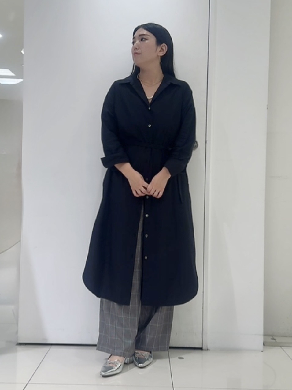 なかじさんの「UNTITLED｜ロングシャツワンピース」を使ったコーディネート