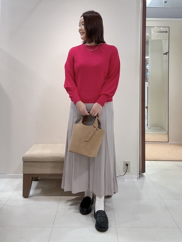 YUIさんの「UNTITLED｜【大人の抜け感/8色展開】ボリュームスリーブニットプルオーバー」を使ったコーディネート