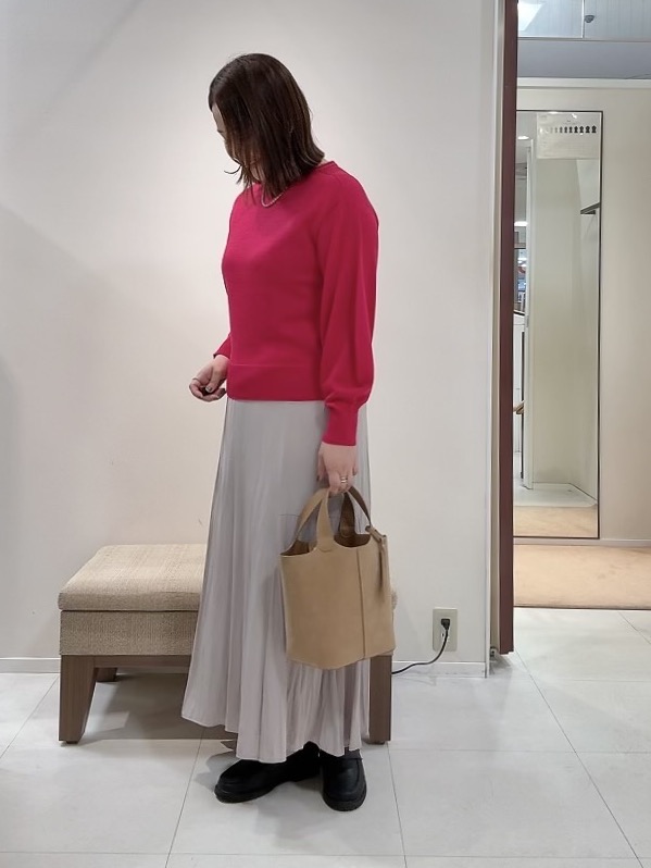 YUIさんの「UNTITLED｜【大人の抜け感/8色展開】ボリュームスリーブニットプルオーバー」を使ったコーディネート