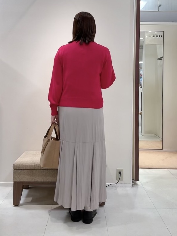 YUIさんの「UNTITLED｜【大人の抜け感/8色展開】ボリュームスリーブニットプルオーバー」を使ったコーディネート