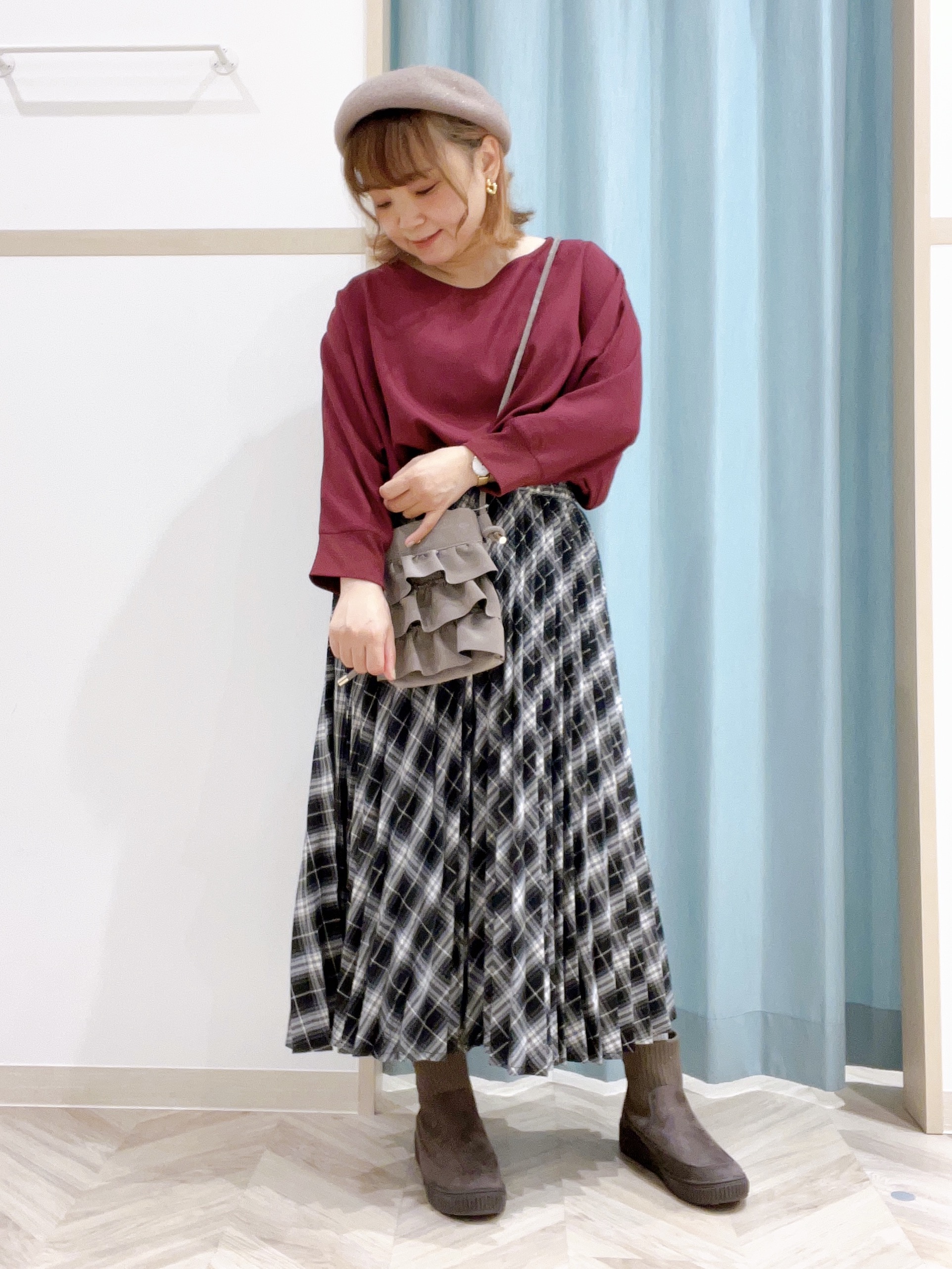 kitaさんの「SHOO･LA･RUE｜【着丈選べる/洗濯後しわになりにくい】インせず着られる ドルマンブラウス」を使ったコーディネート