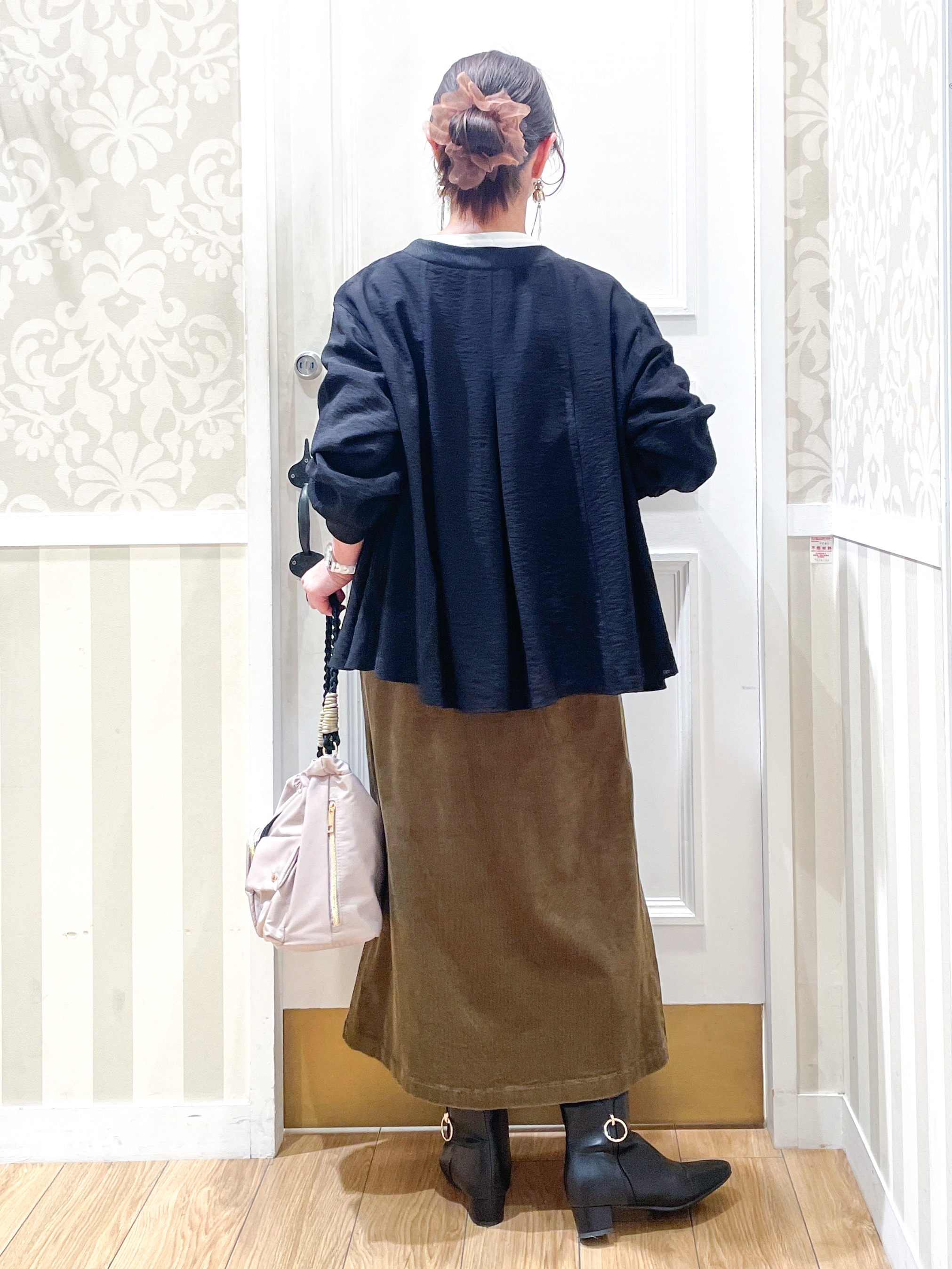 Naoさんの「grove｜シアーシャツカーディガン」を使ったコーディネート