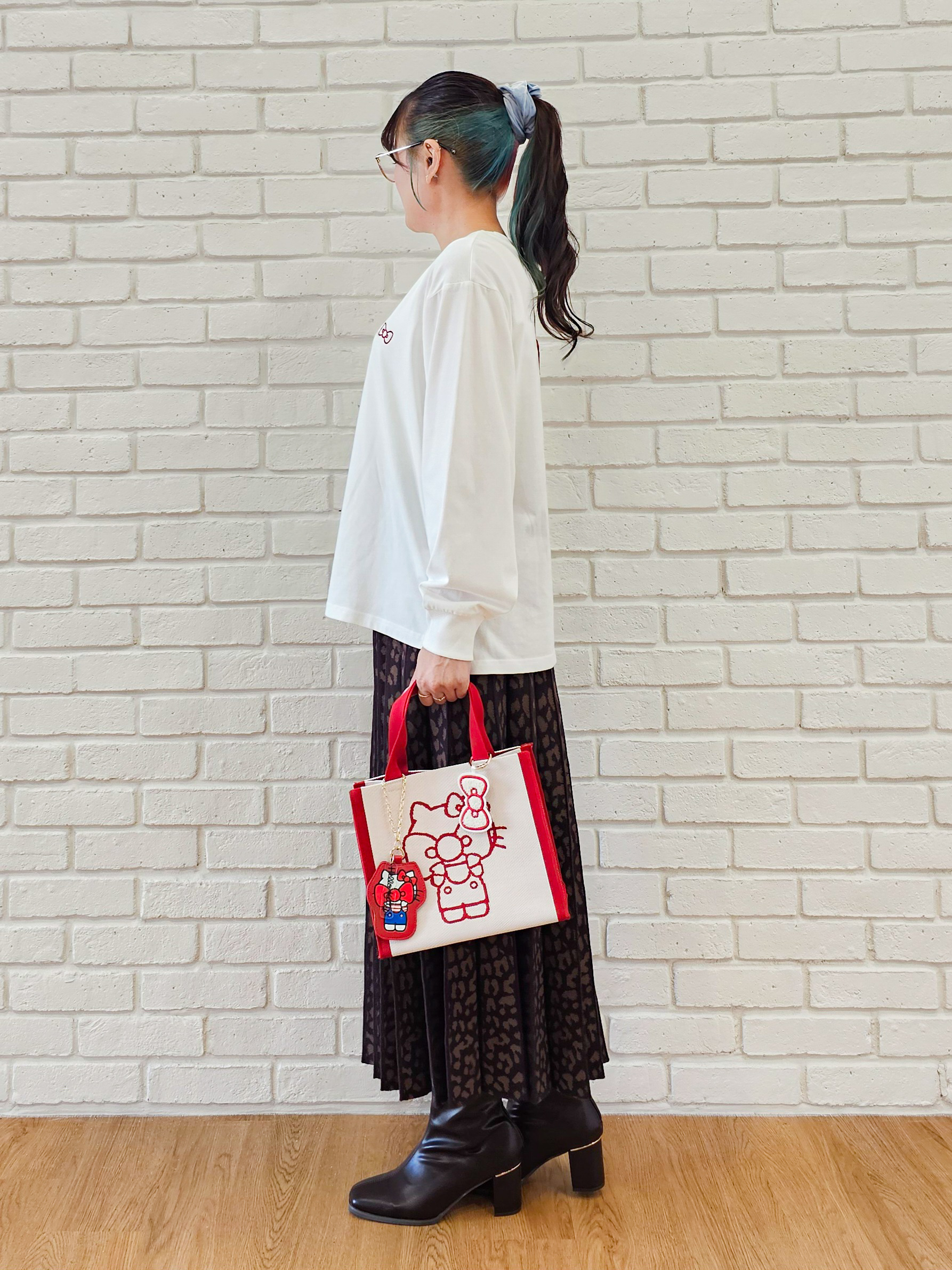 ゆゆさんの「SHOO･LA･RUE｜【HELLO KITTYコラボ】刺繍ロンT」を使ったコーディネート