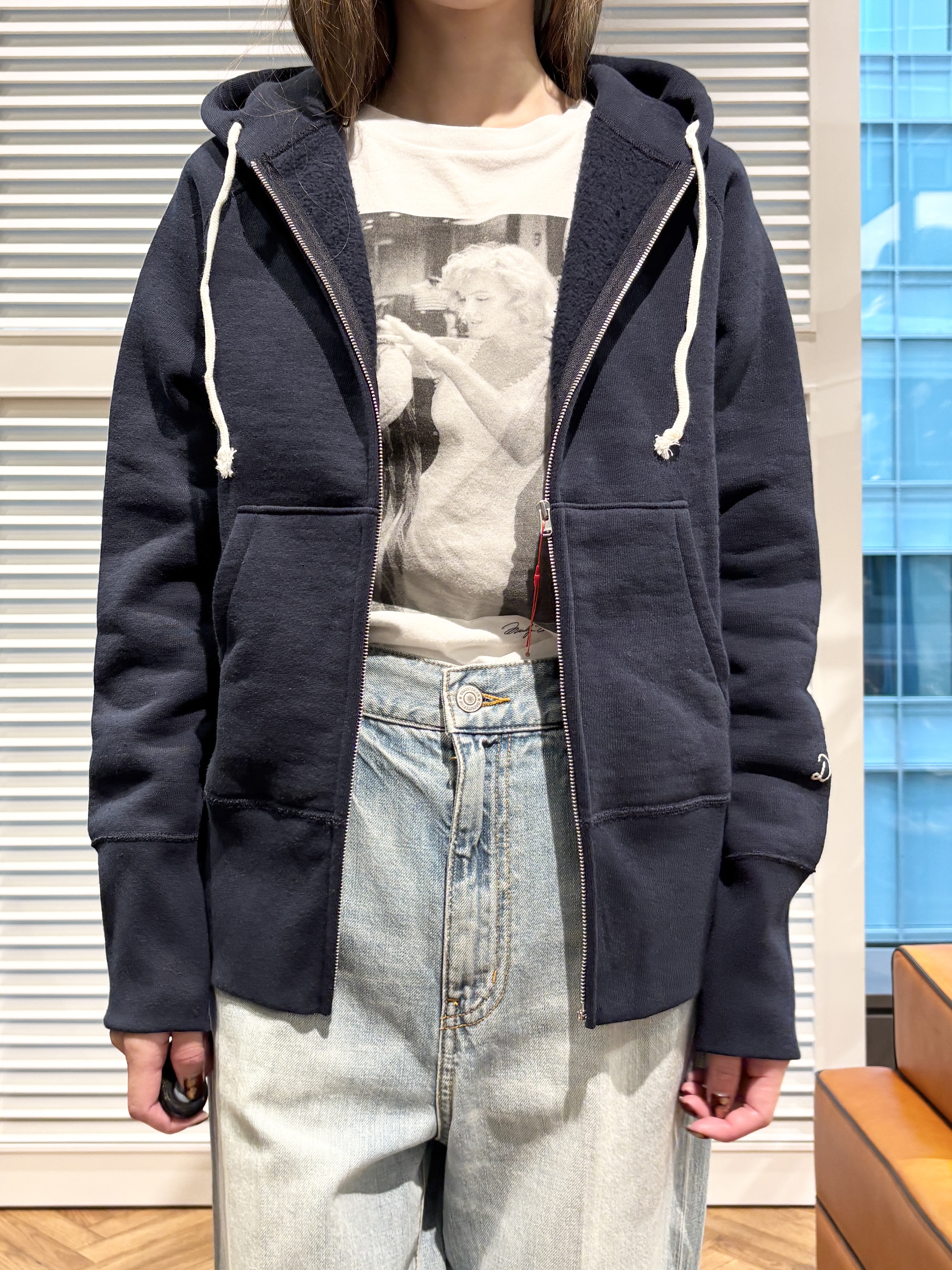 清水夏姫さんの「DRESSTERIOR｜【別注】マリリンモンロー/オフショットプリントT」を使ったコーディネート