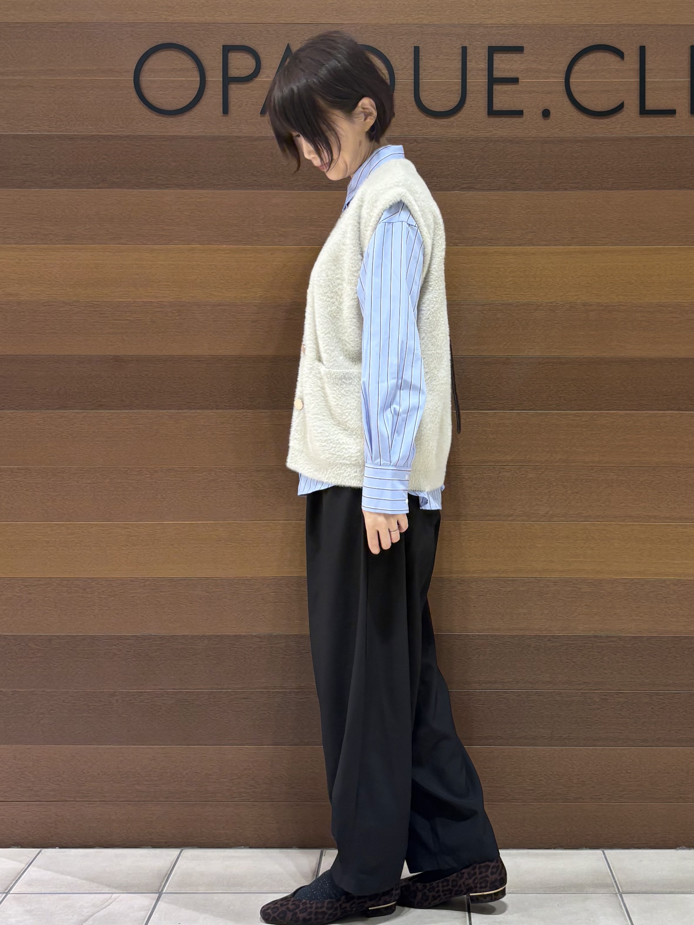 Jさんの「OPAQUE.CLIP｜フェザーヤーンニットベスト【洗濯機OK】」を使ったコーディネート