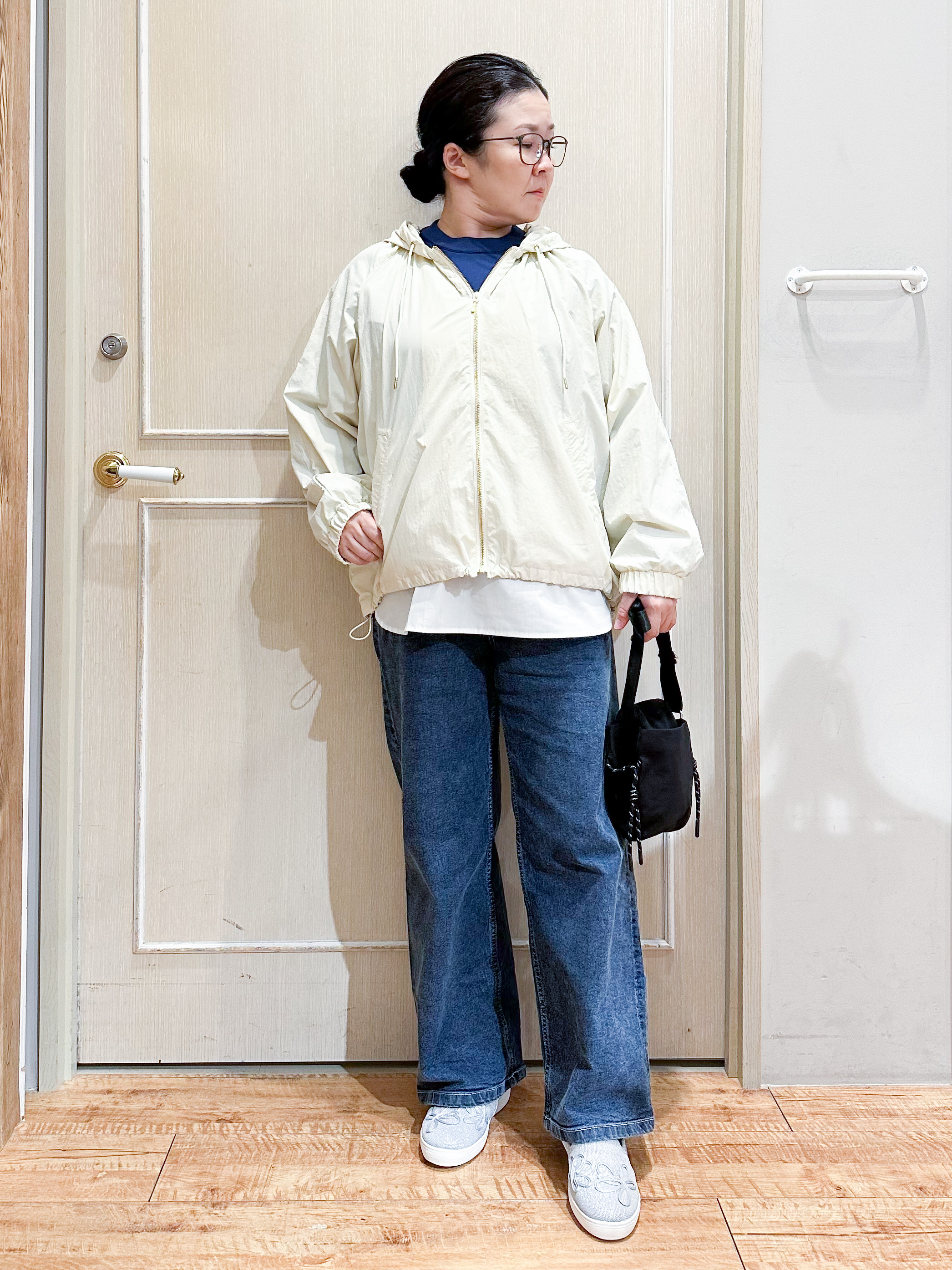 umeさんの「SHOO･LA･RUE｜【S-LL/撥水】ゴールドパーツで女性らしく ギャザーブルゾン」を使ったコーディネート