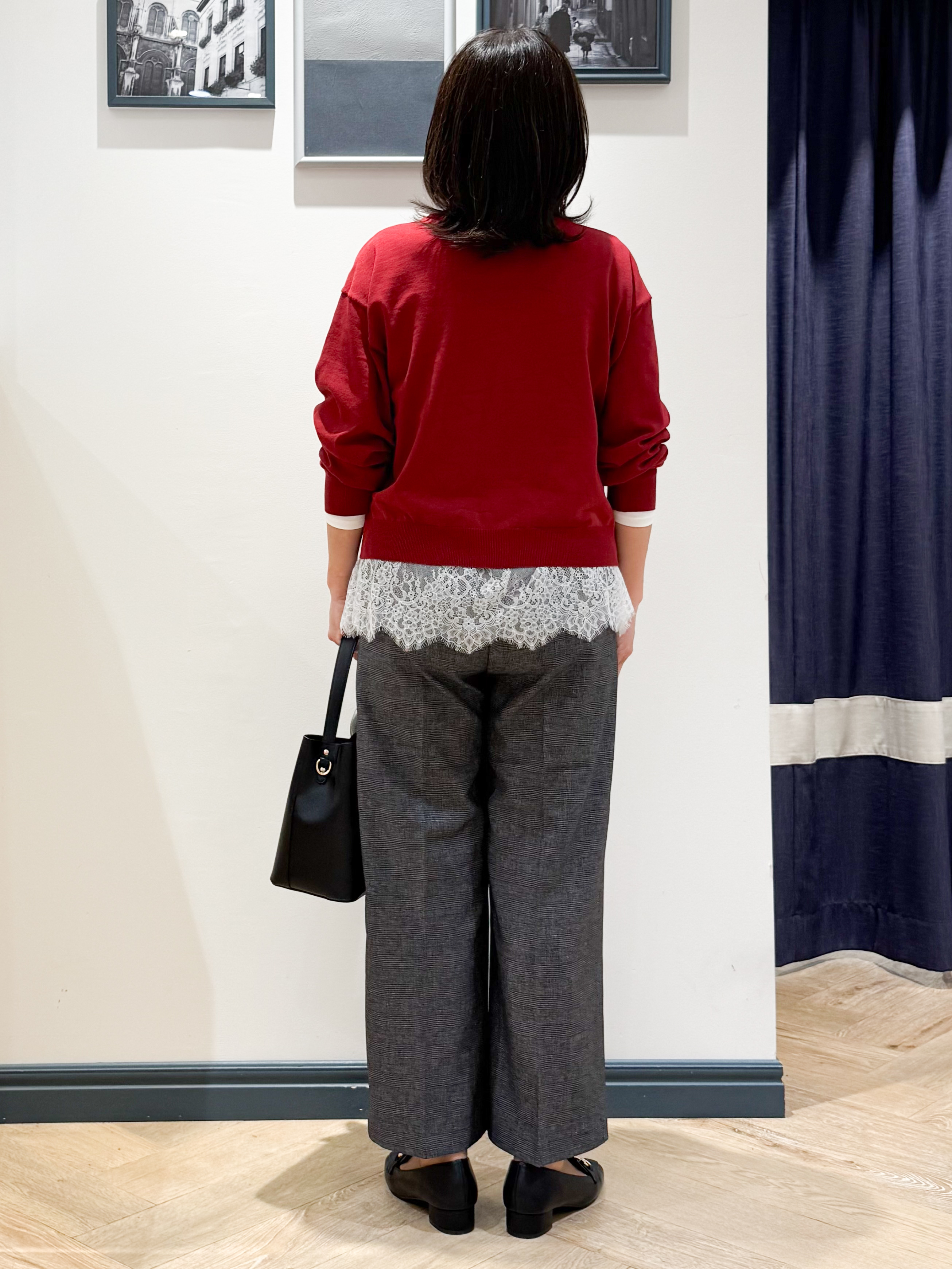 Lilyさんの「grove｜【前後2WAY】さりげなく、上品にきらめく ニットカーディガン」を使ったコーディネート